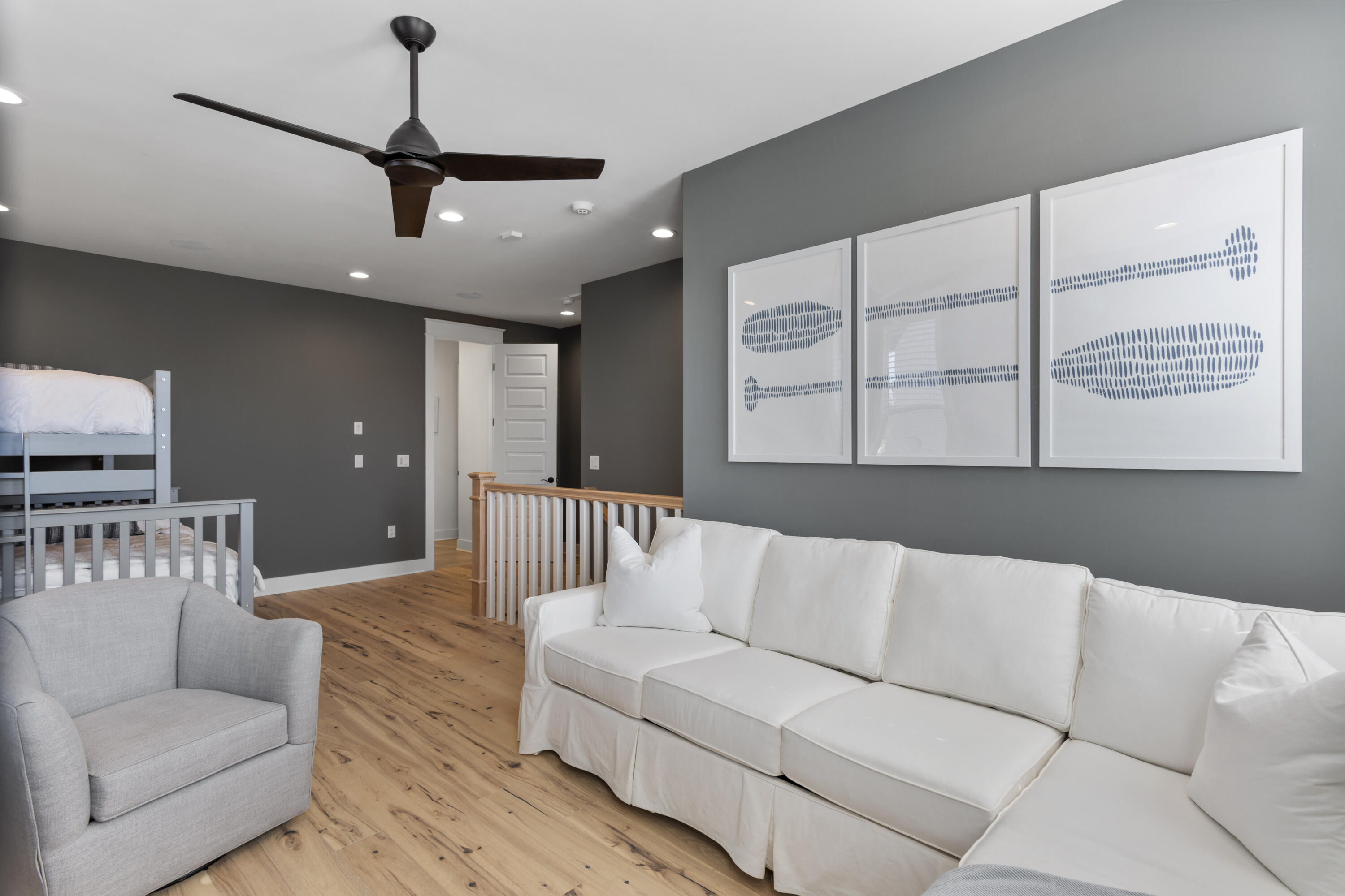 RidgeWalk - Residential