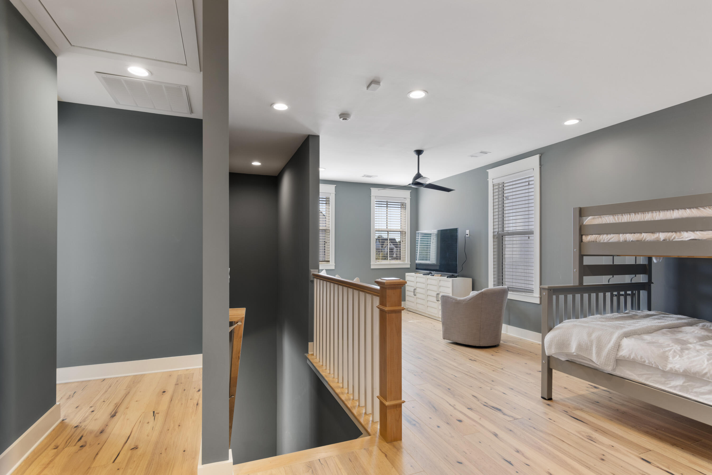 RidgeWalk - Residential