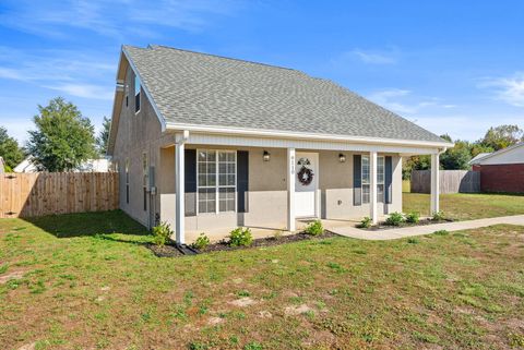 Photo of 9110 Sunshine Drive, Youngstown, FL 32466 (MLS # 990784)