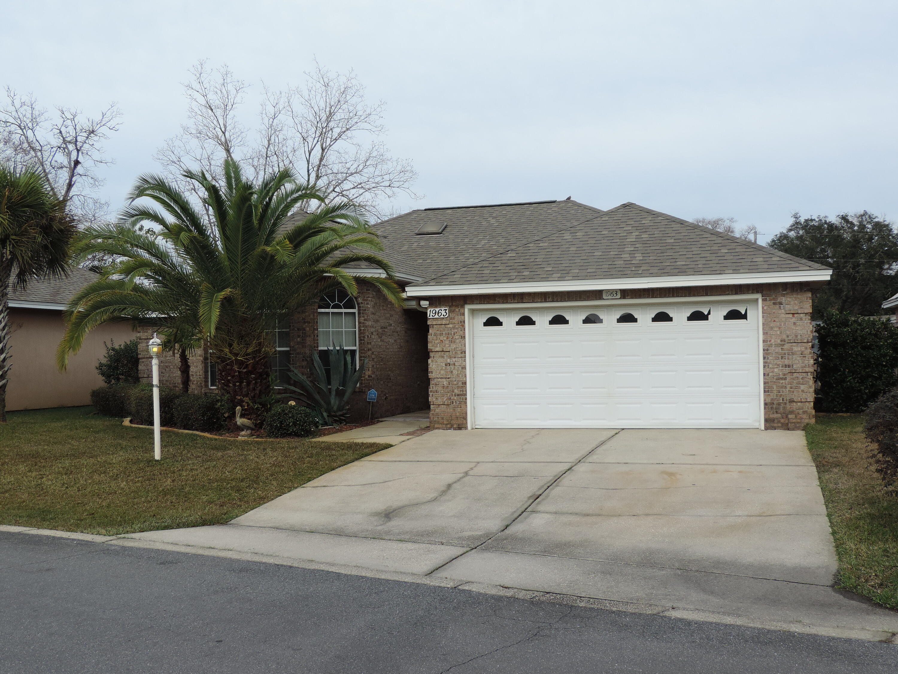 NORTHRIDGE - Residential