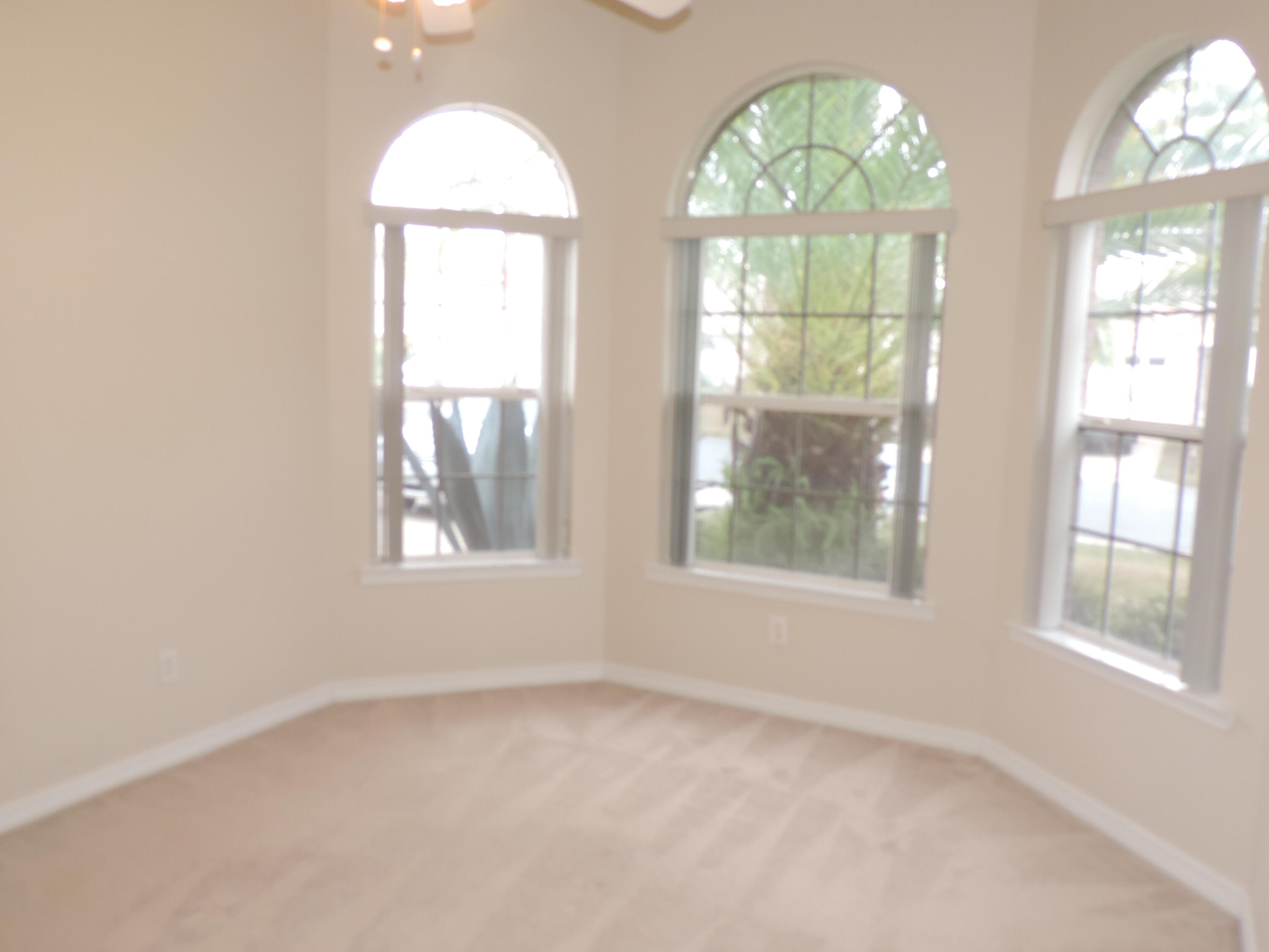 NORTHRIDGE - Residential