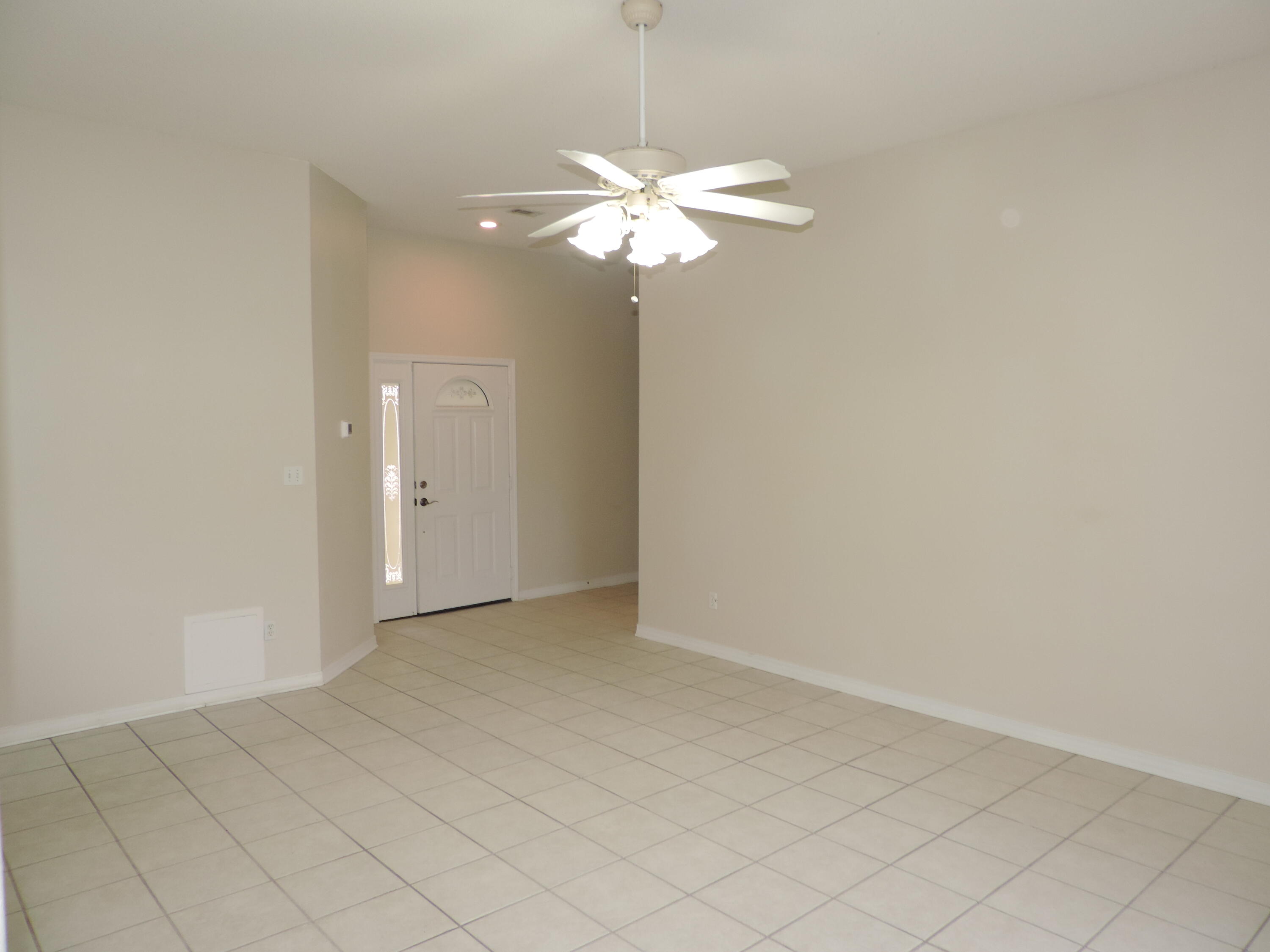 NORTHRIDGE - Residential