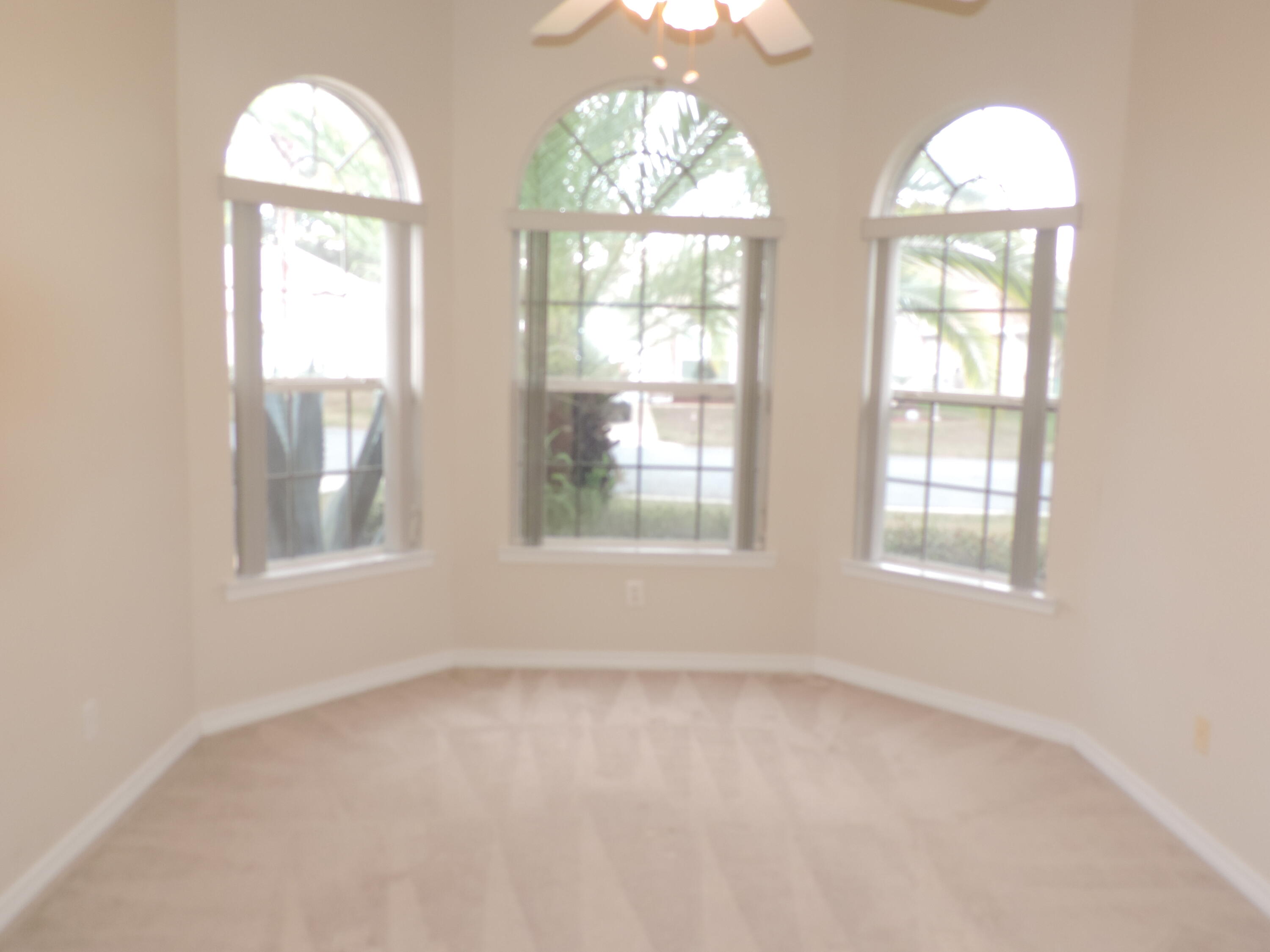 NORTHRIDGE - Residential