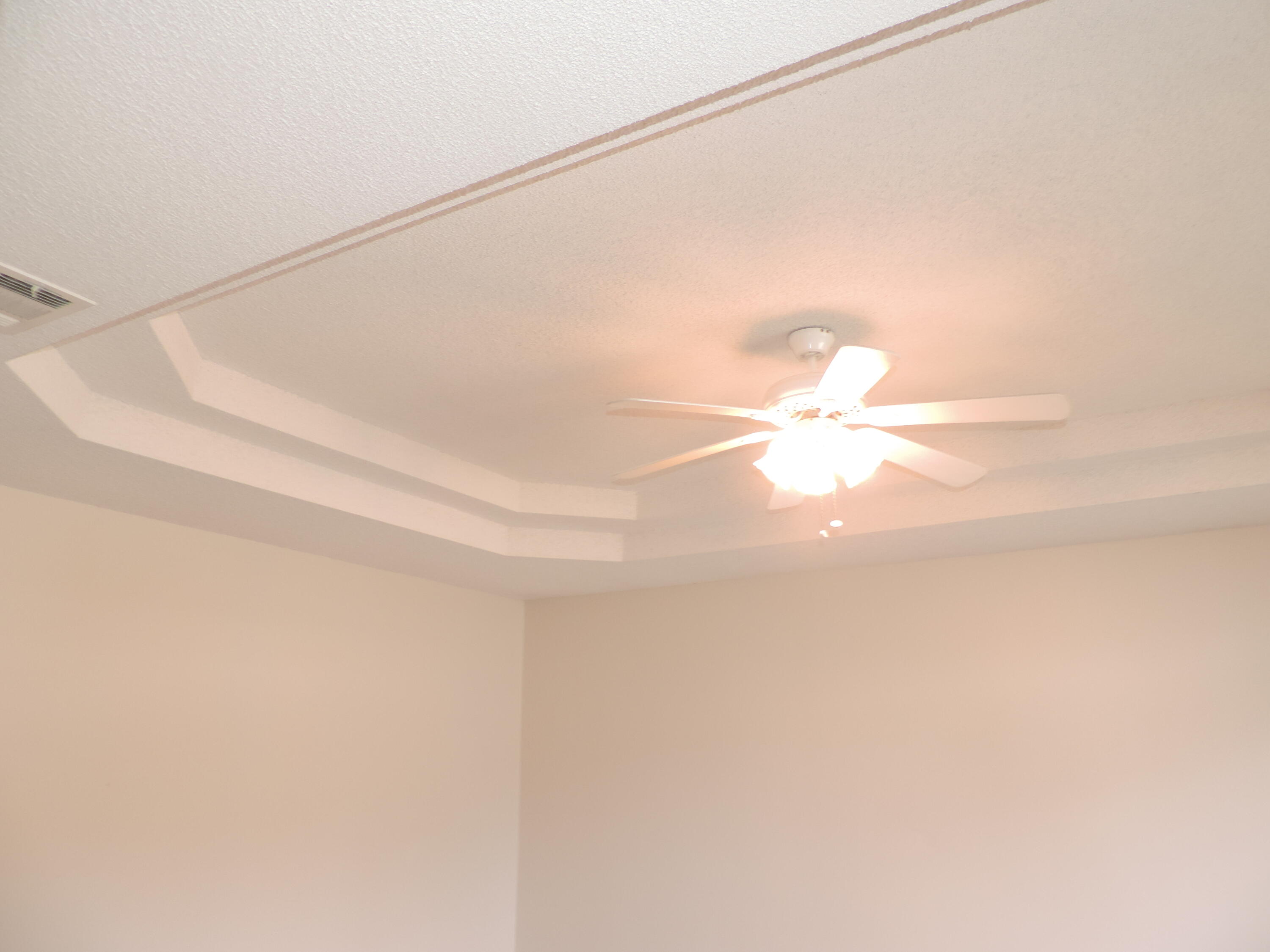 NORTHRIDGE - Residential