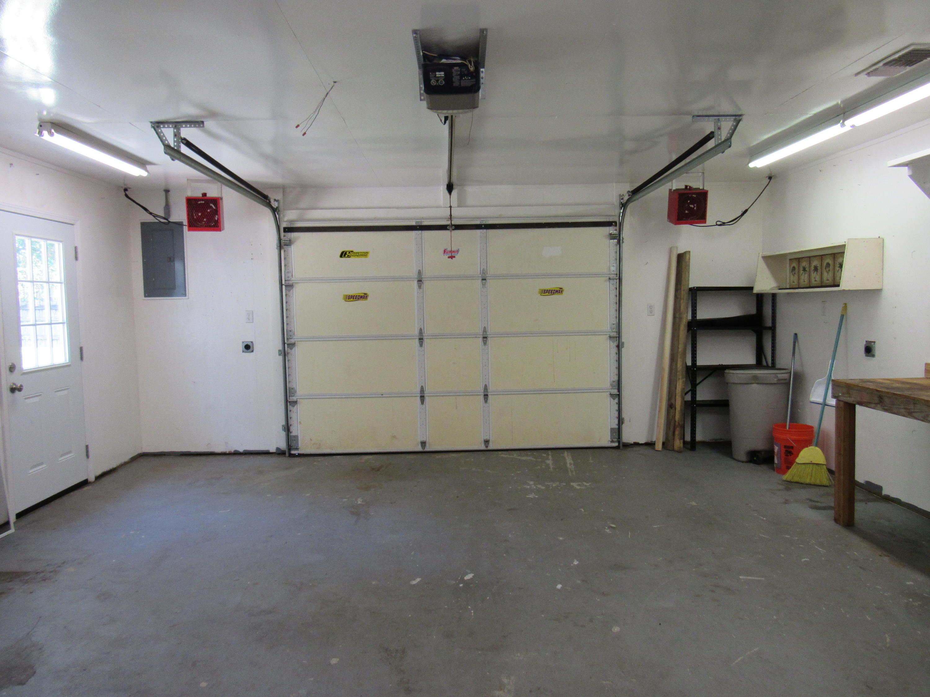 CREEKSIDE - Residential