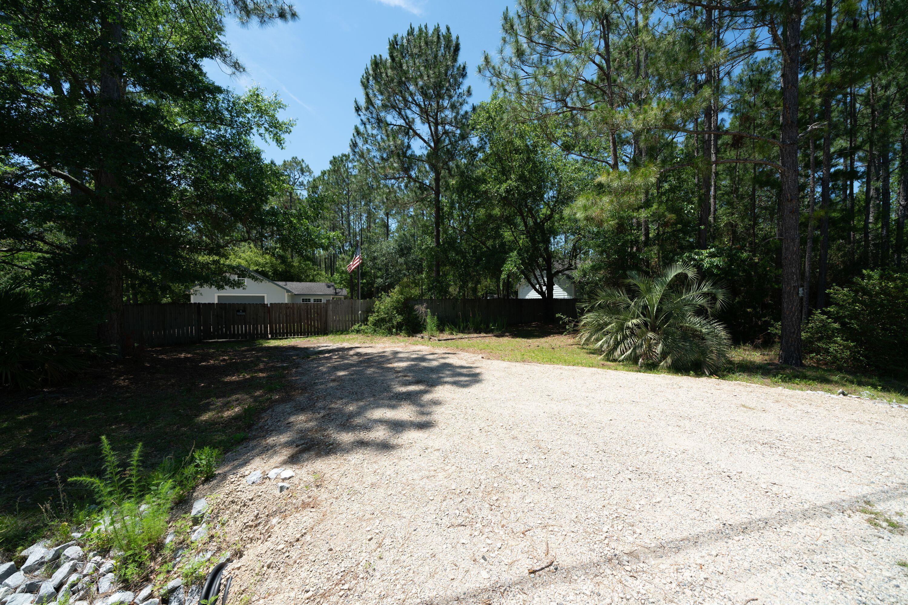 CREEKSIDE - Residential