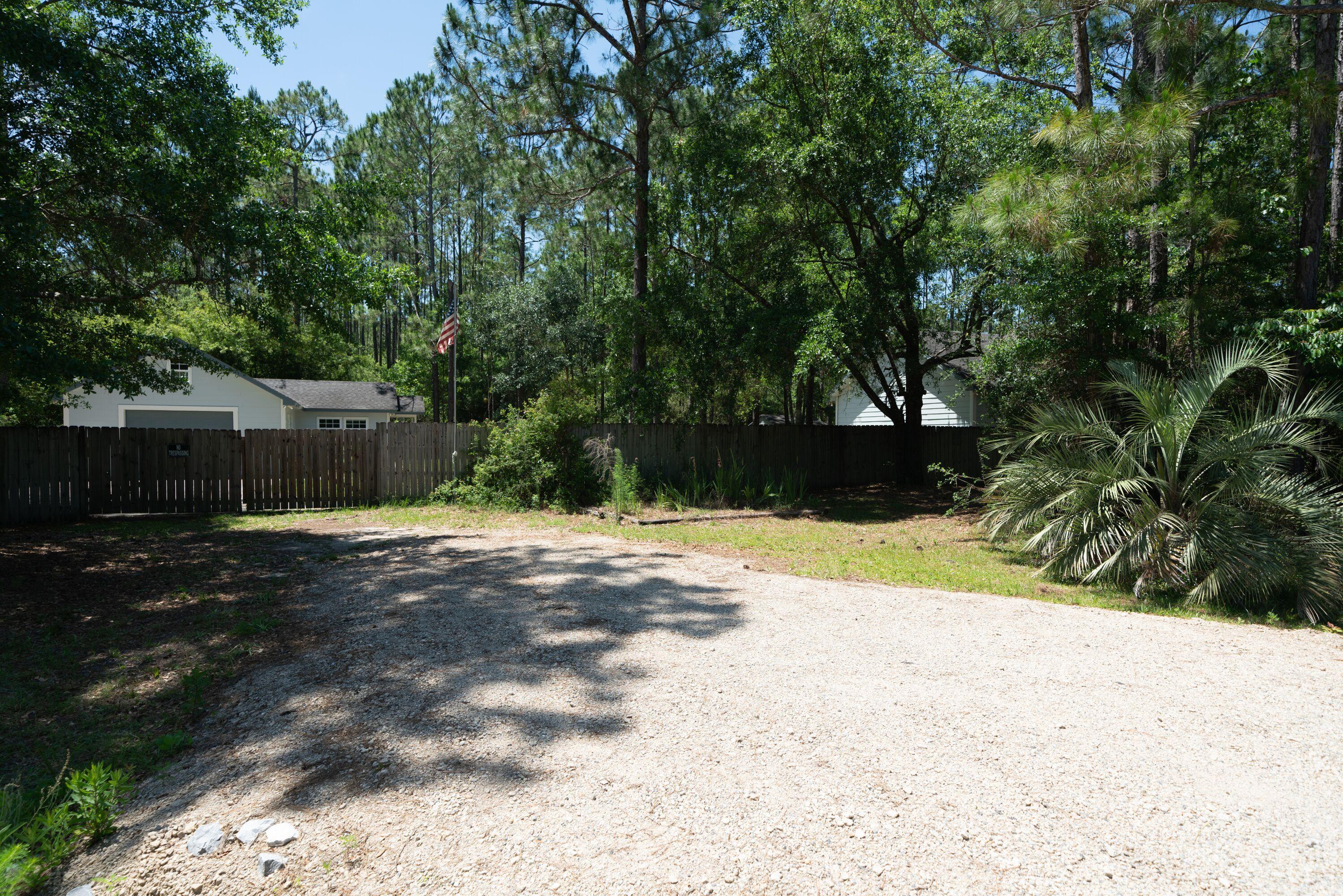 CREEKSIDE - Residential