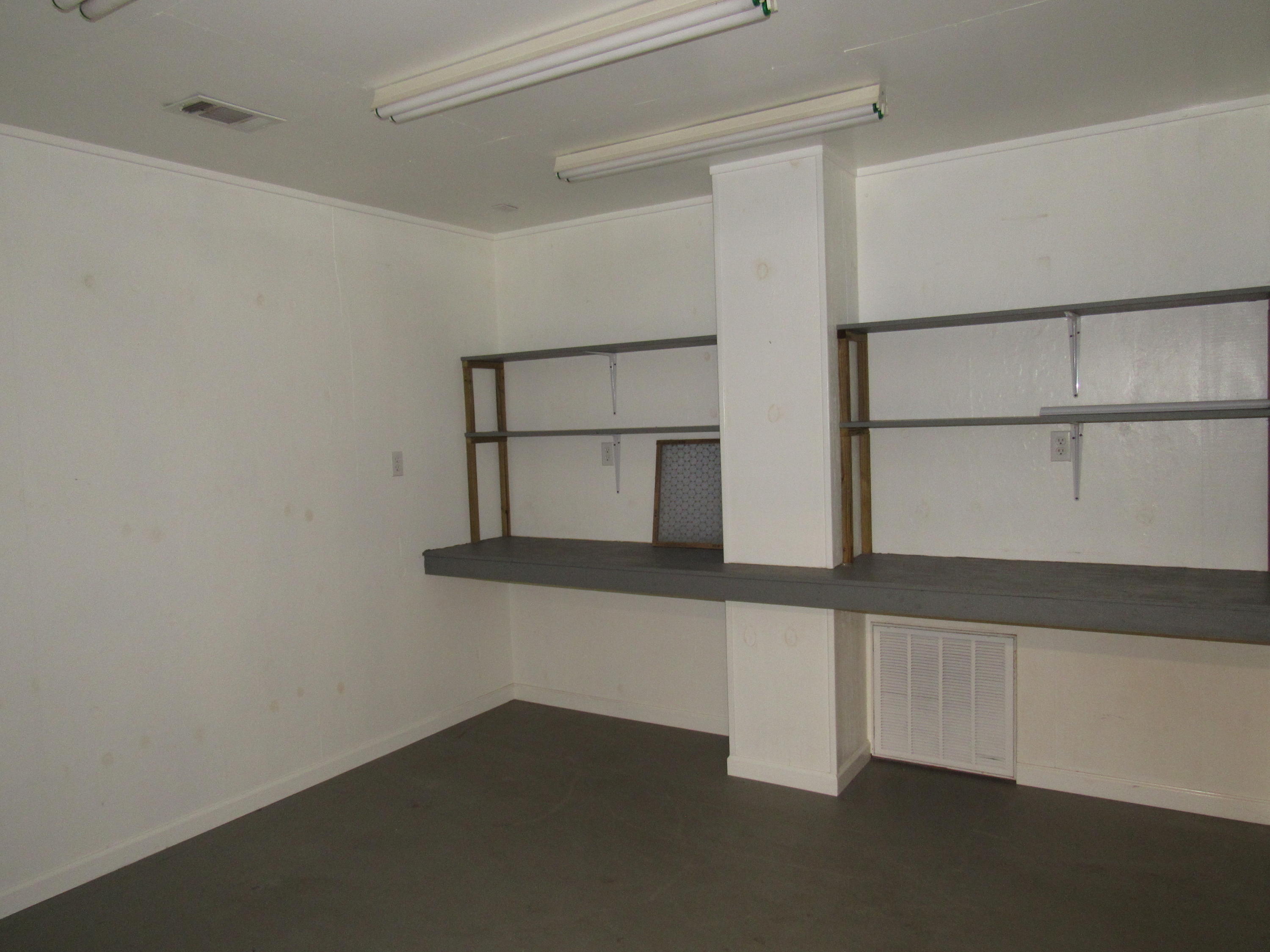 CREEKSIDE - Residential