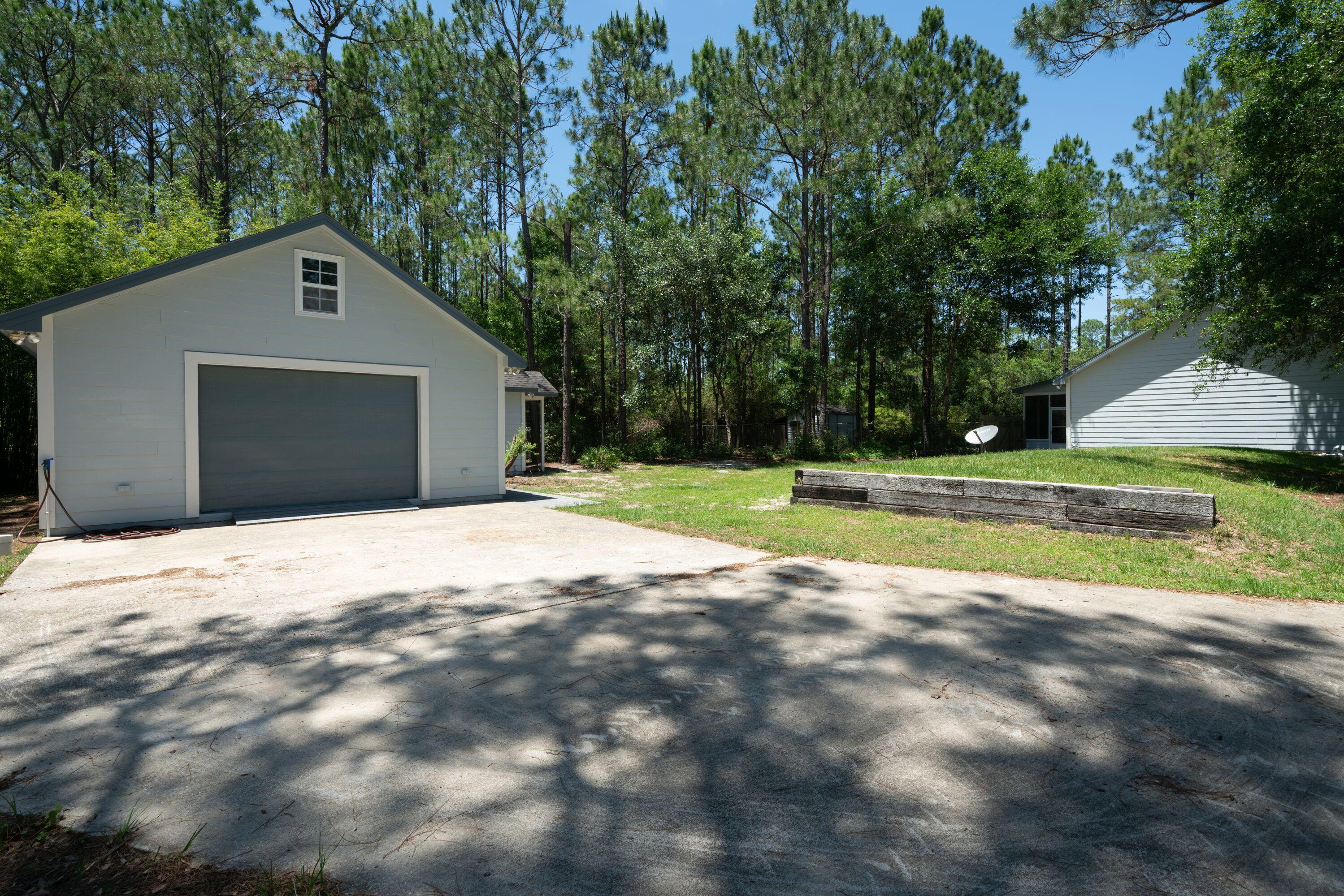 CREEKSIDE - Residential