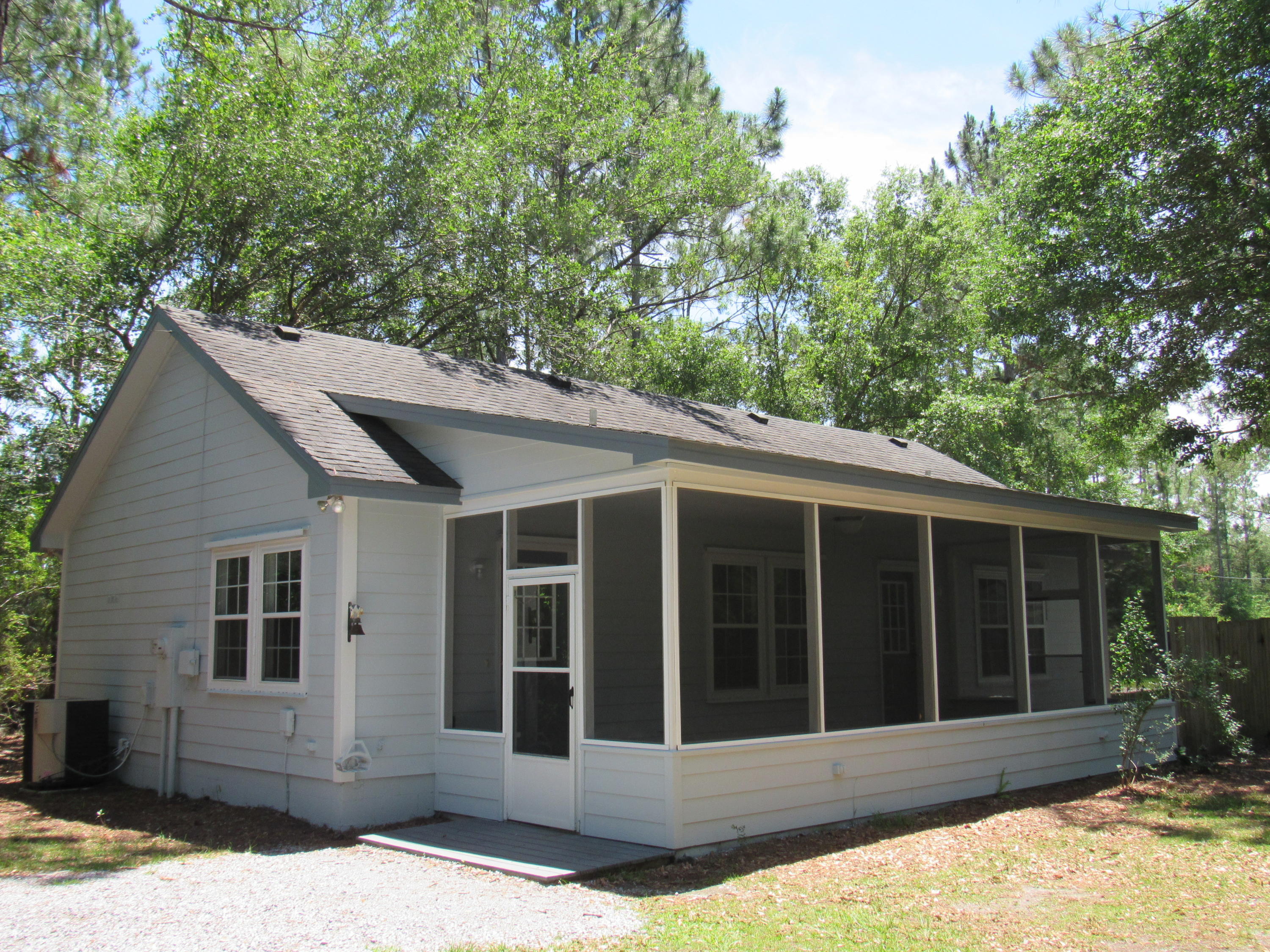 CREEKSIDE - Residential