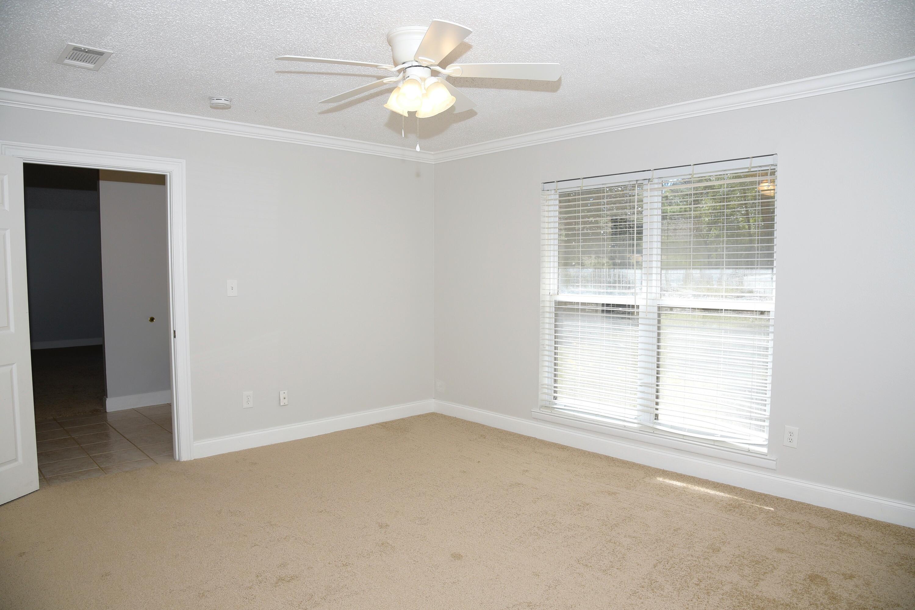 ROCKY BAYOU ESTATES 03 - Residential Lease