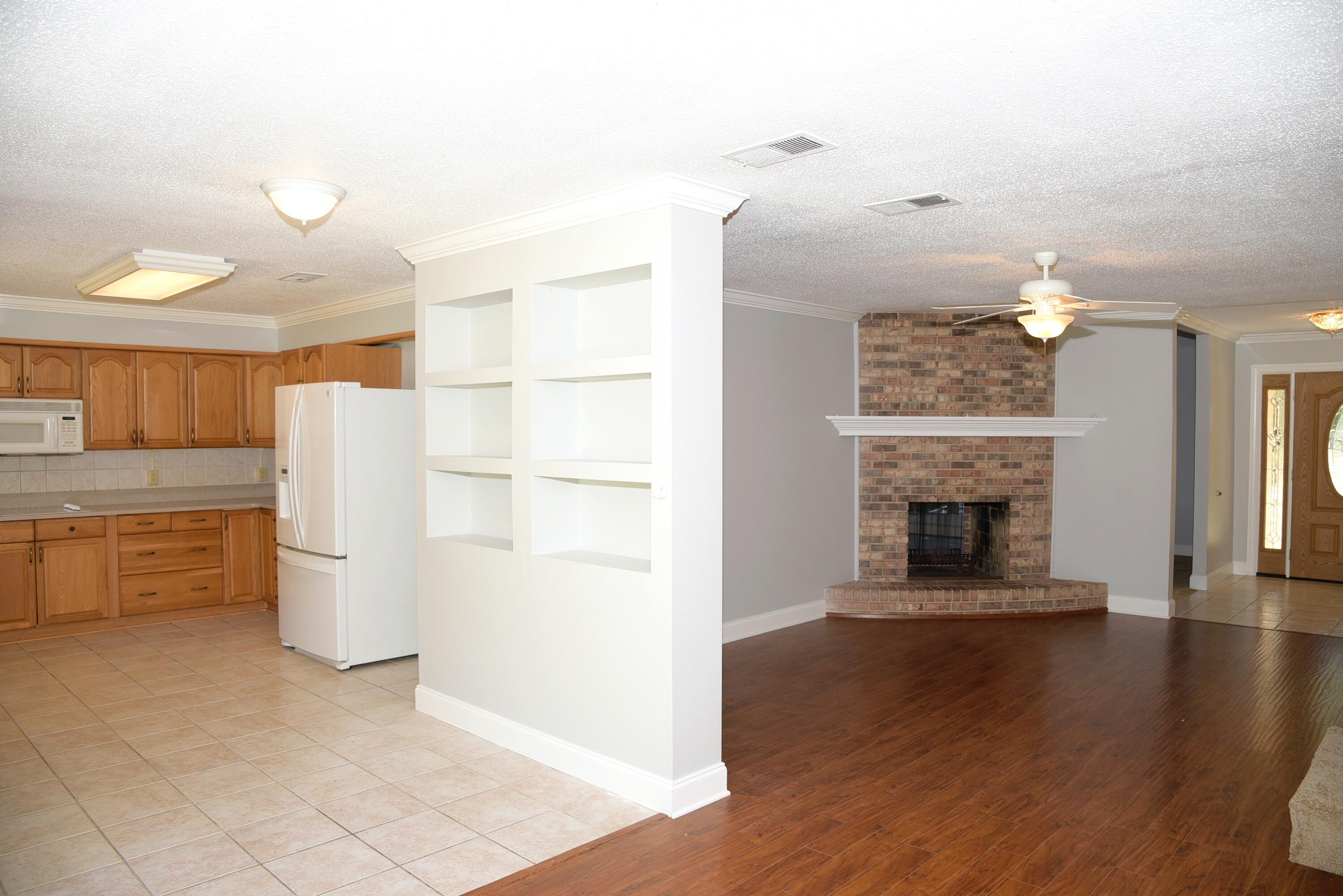 ROCKY BAYOU ESTATES 03 - Residential Lease