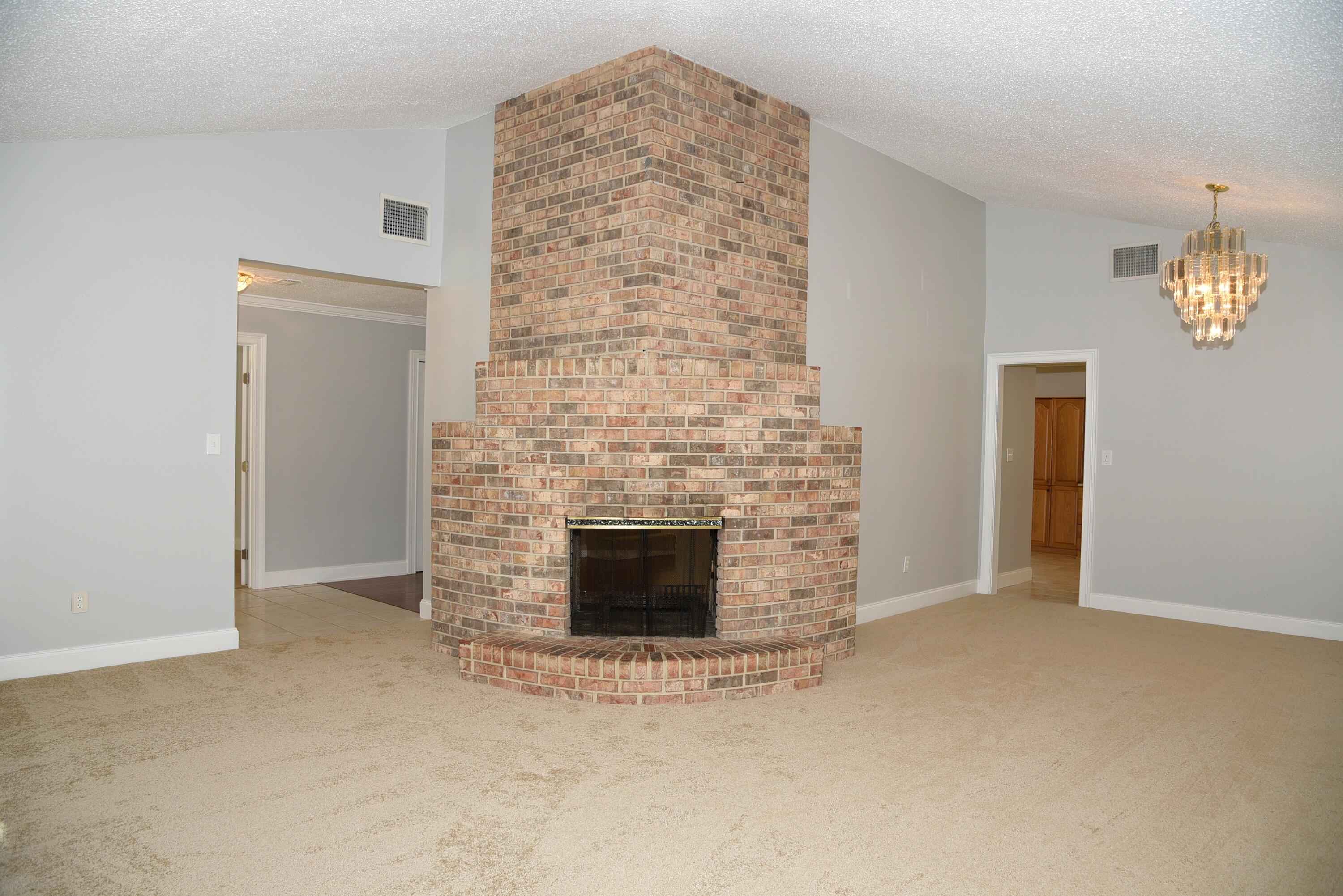 ROCKY BAYOU ESTATES 03 - Residential Lease