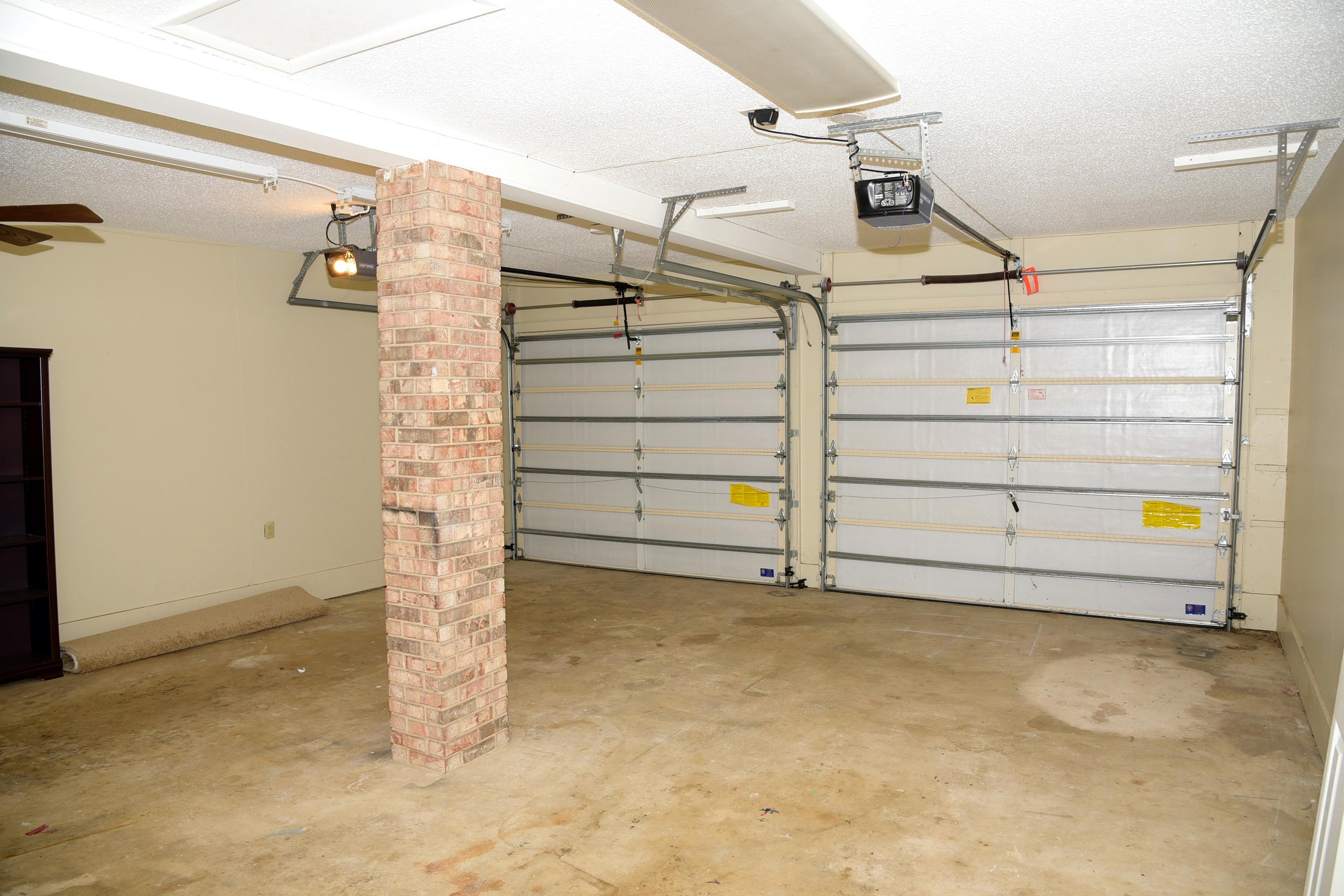 ROCKY BAYOU ESTATES 03 - Residential Lease