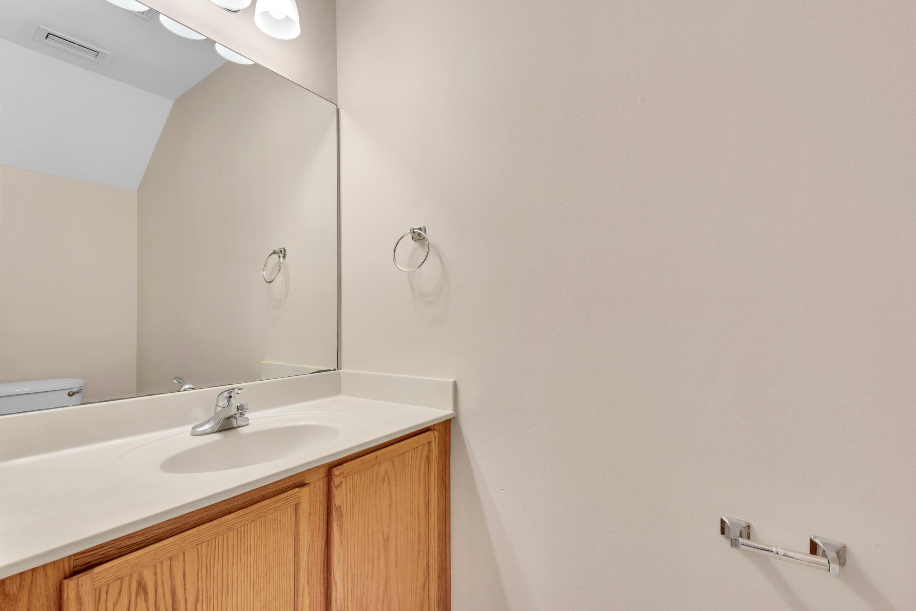 DAVENPORT PLACE - Residential Lease
