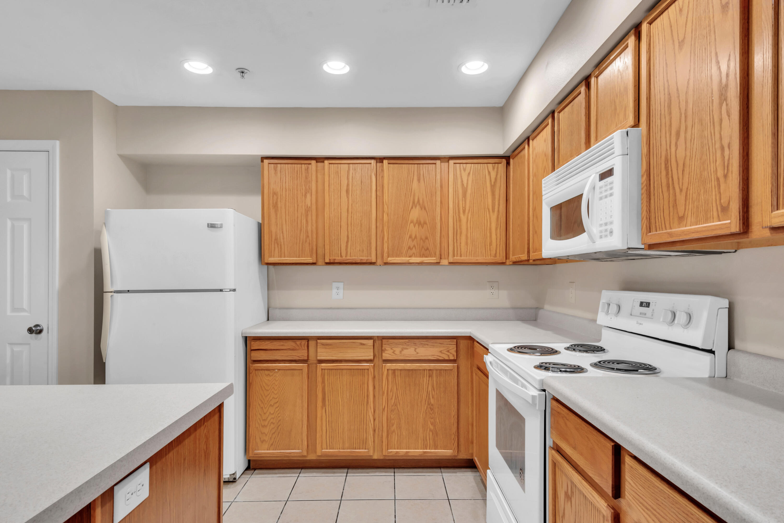 DAVENPORT PLACE - Residential Lease
