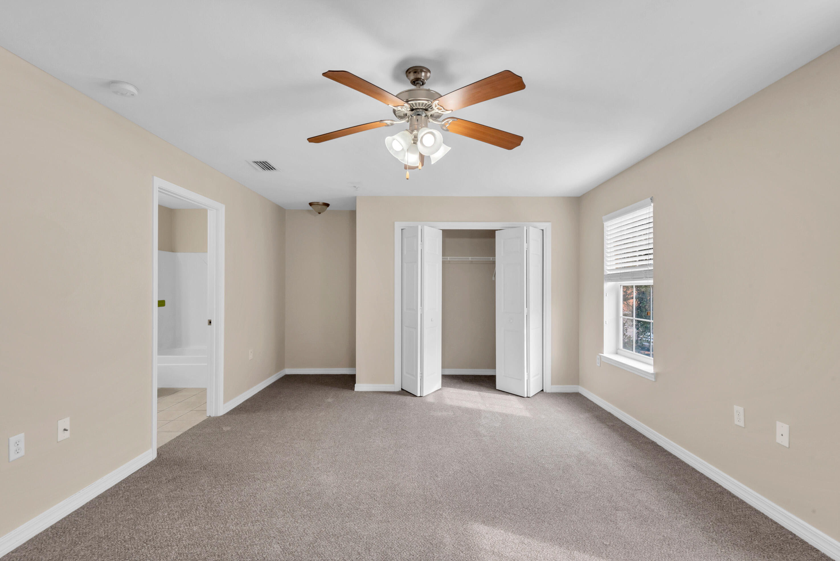 DAVENPORT PLACE - Residential Lease