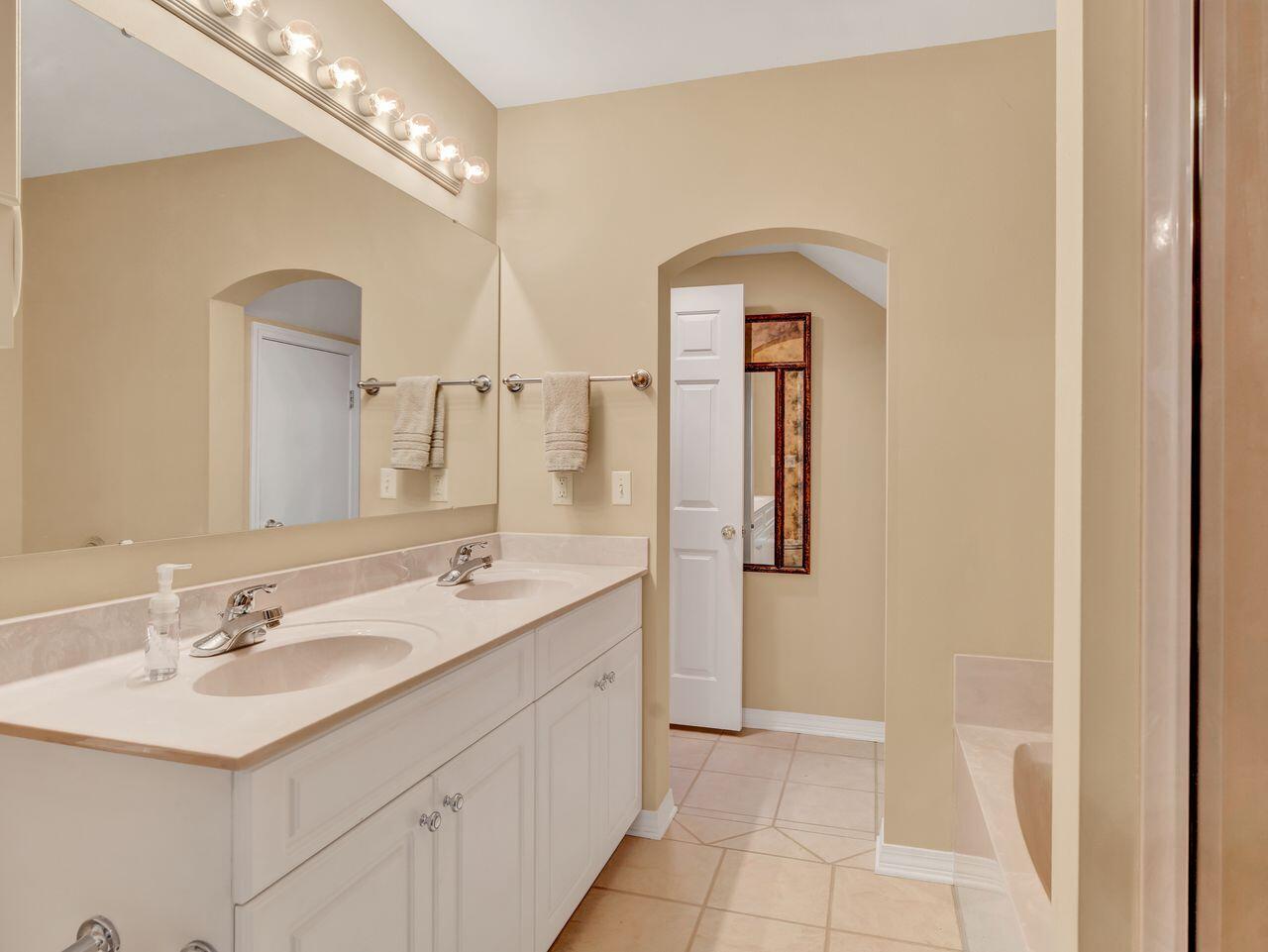 REFLECTIONS AT BLUEWATER BAY T/H - Residential