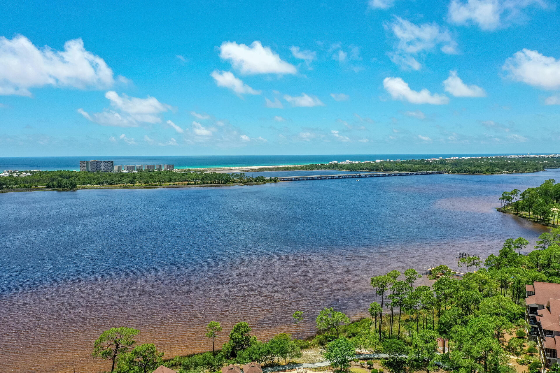WILD HERON - Residential