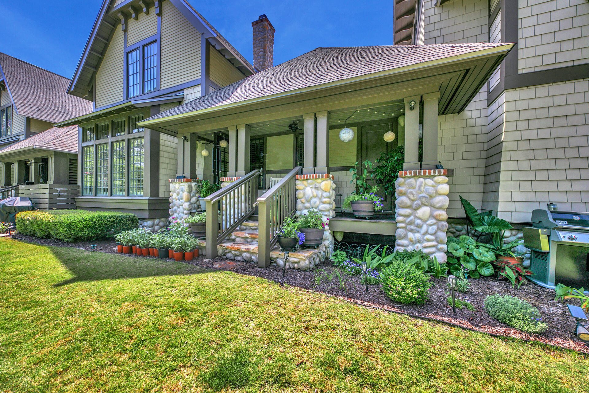 WILD HERON - Residential