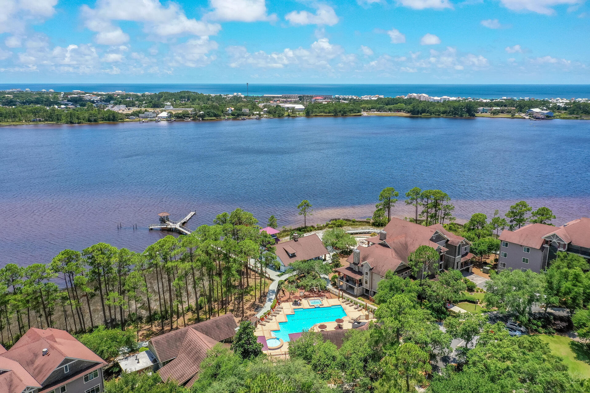 WILD HERON - Residential