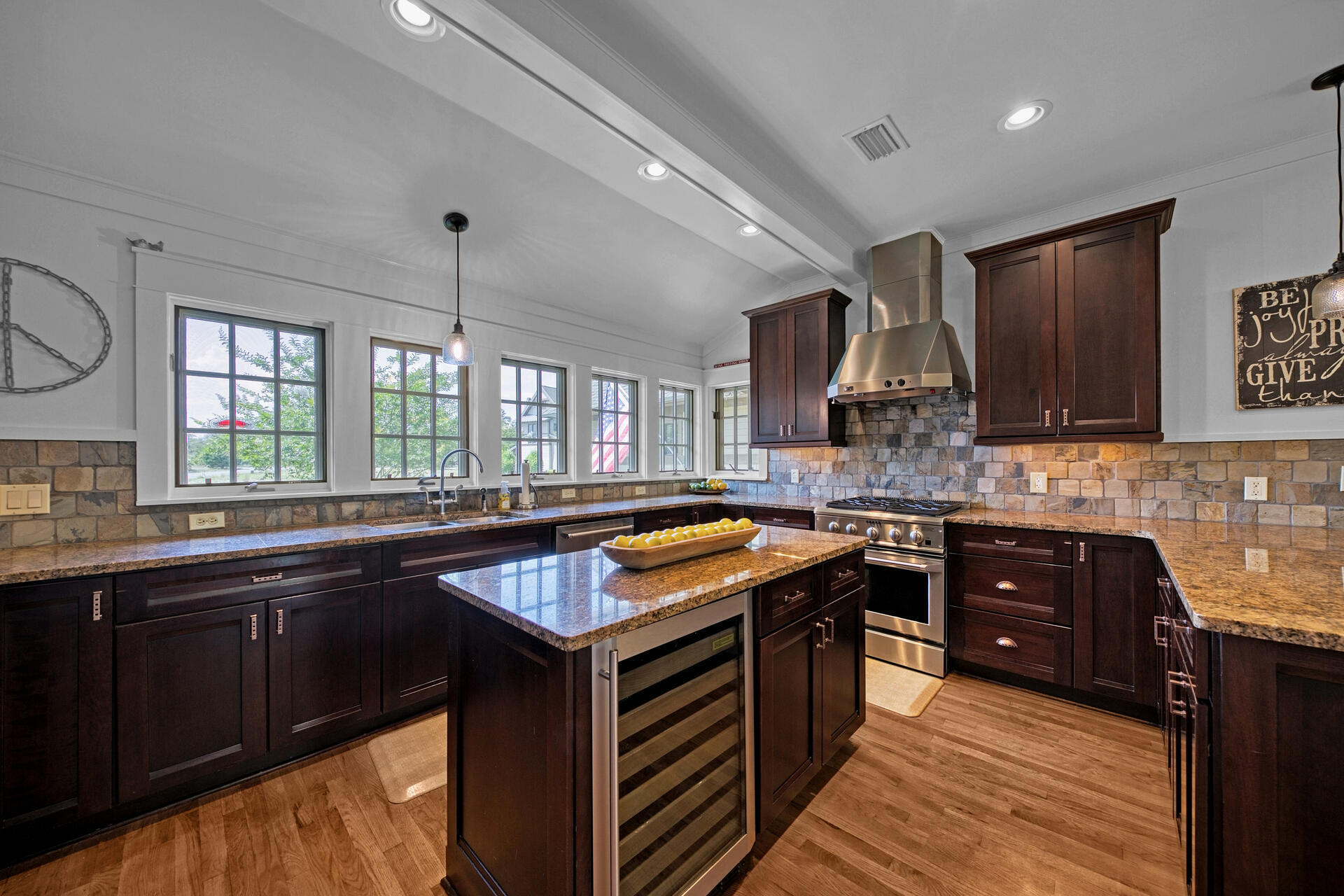 WILD HERON - Residential