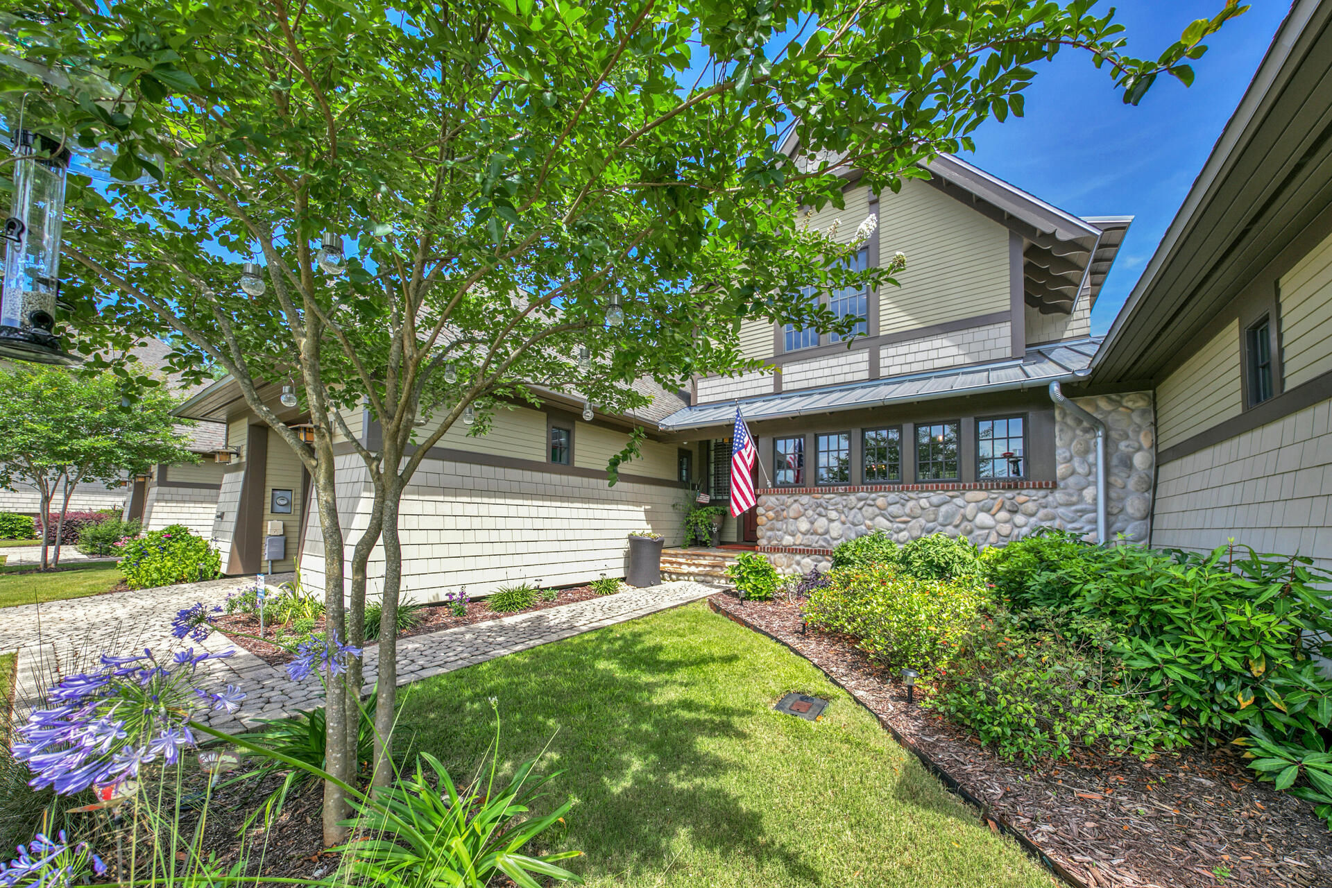 WILD HERON - Residential