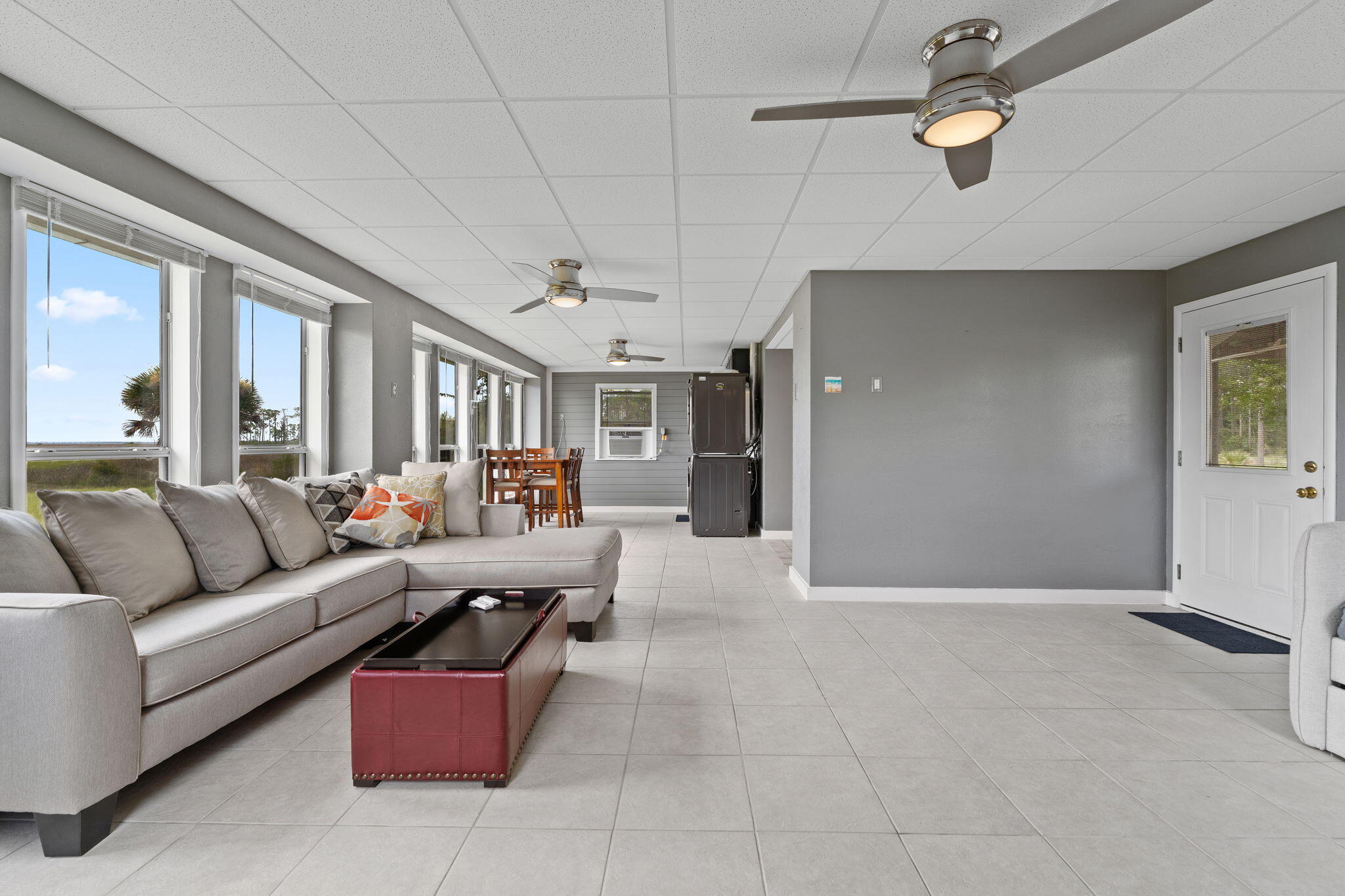 23-1S-28-0000-00403-0000 - Residential