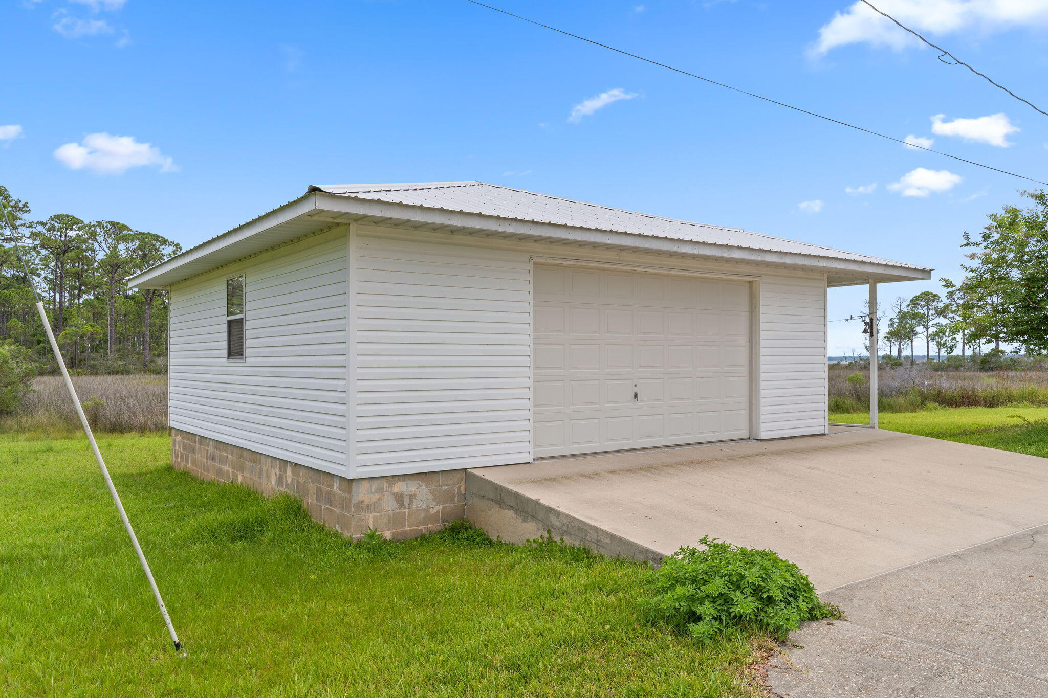 23-1S-28-0000-00403-0000 - Residential