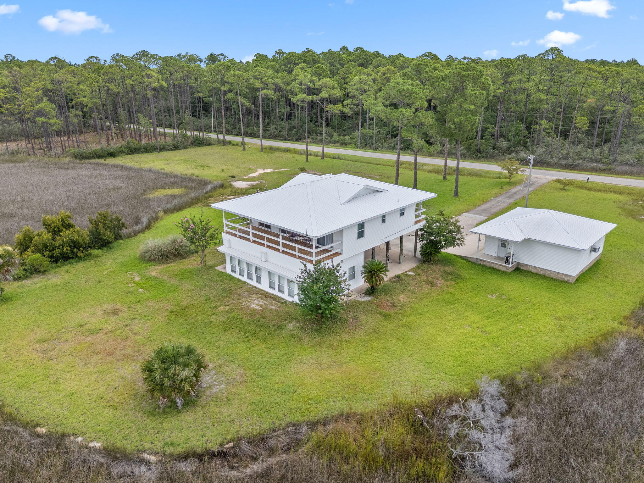 23-1S-28-0000-00403-0000 - Residential