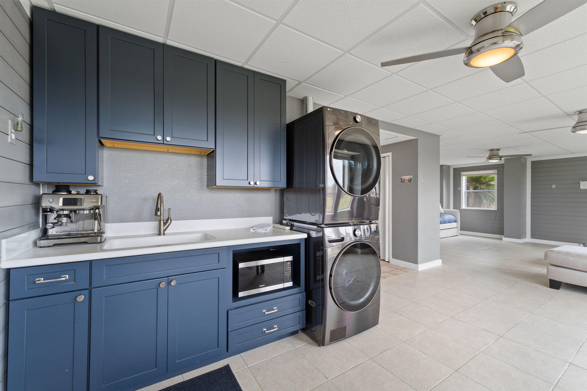 23-1S-28-0000-00403-0000 - Residential