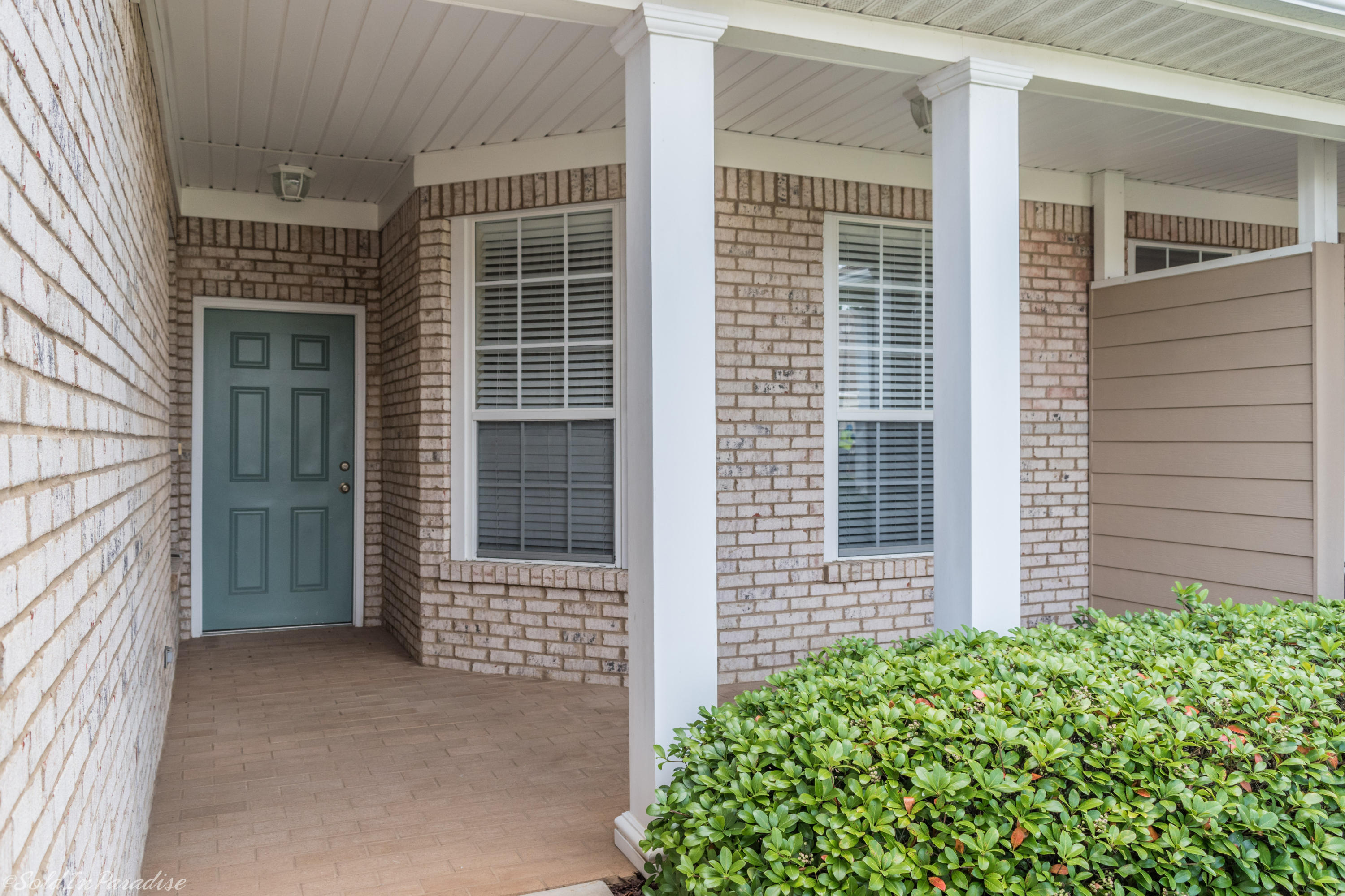 DIAMOND LAKES - Residential Lease