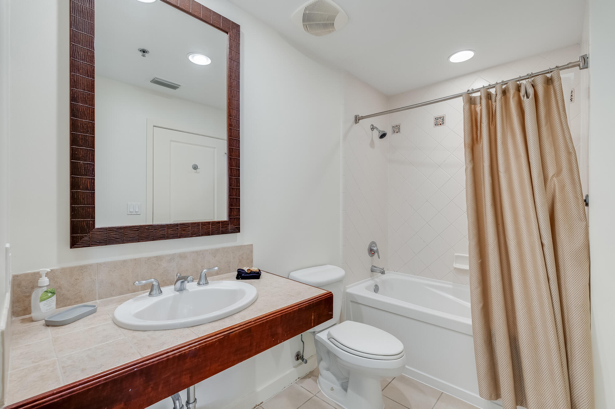 LUAU II - Residential