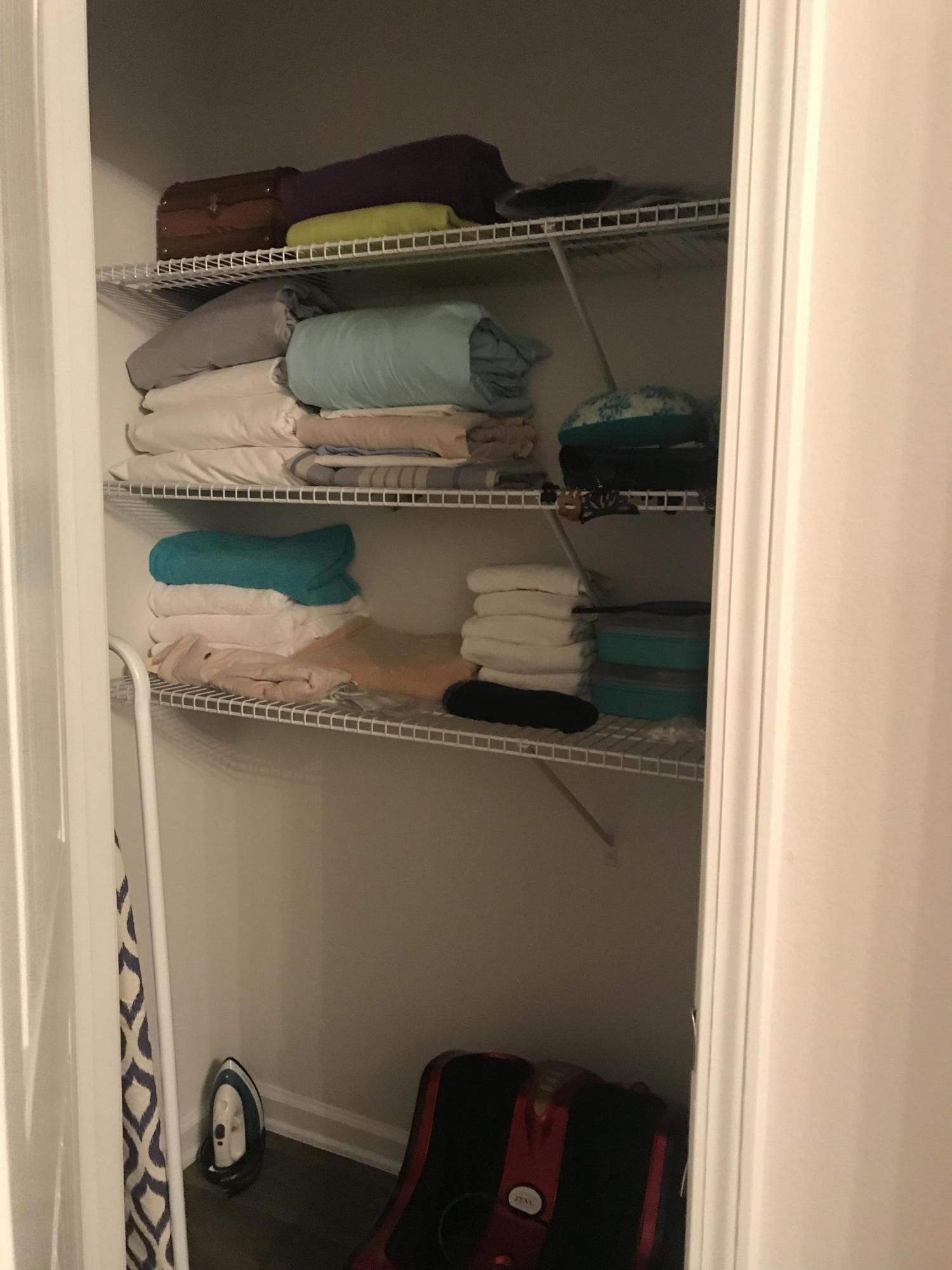 MONTICELLO ESTATES - Residential Lease