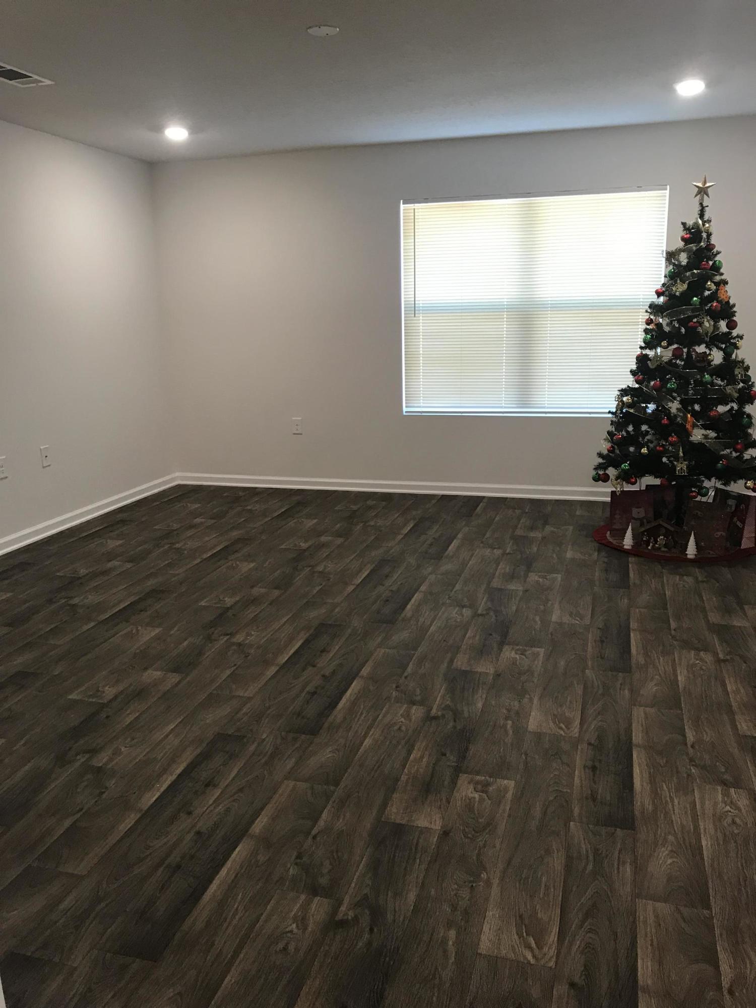 MONTICELLO ESTATES - Residential Lease