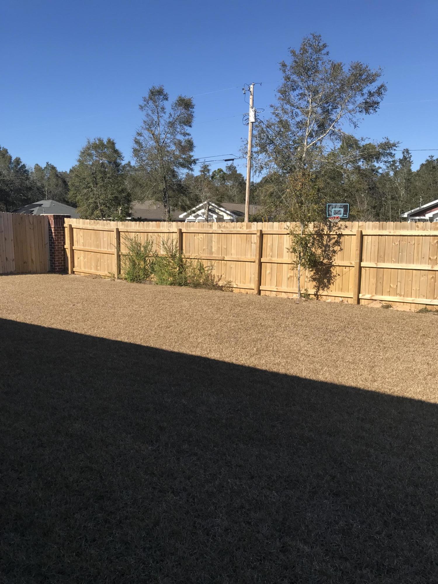 MONTICELLO ESTATES - Residential Lease