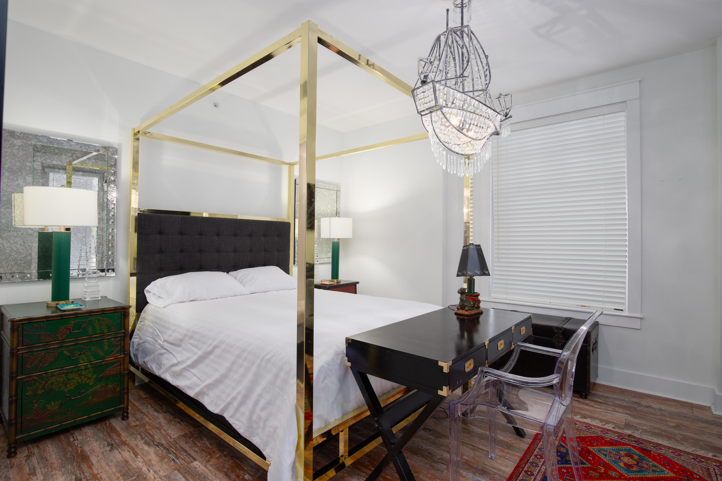 OBSERVATION POINT - Residential