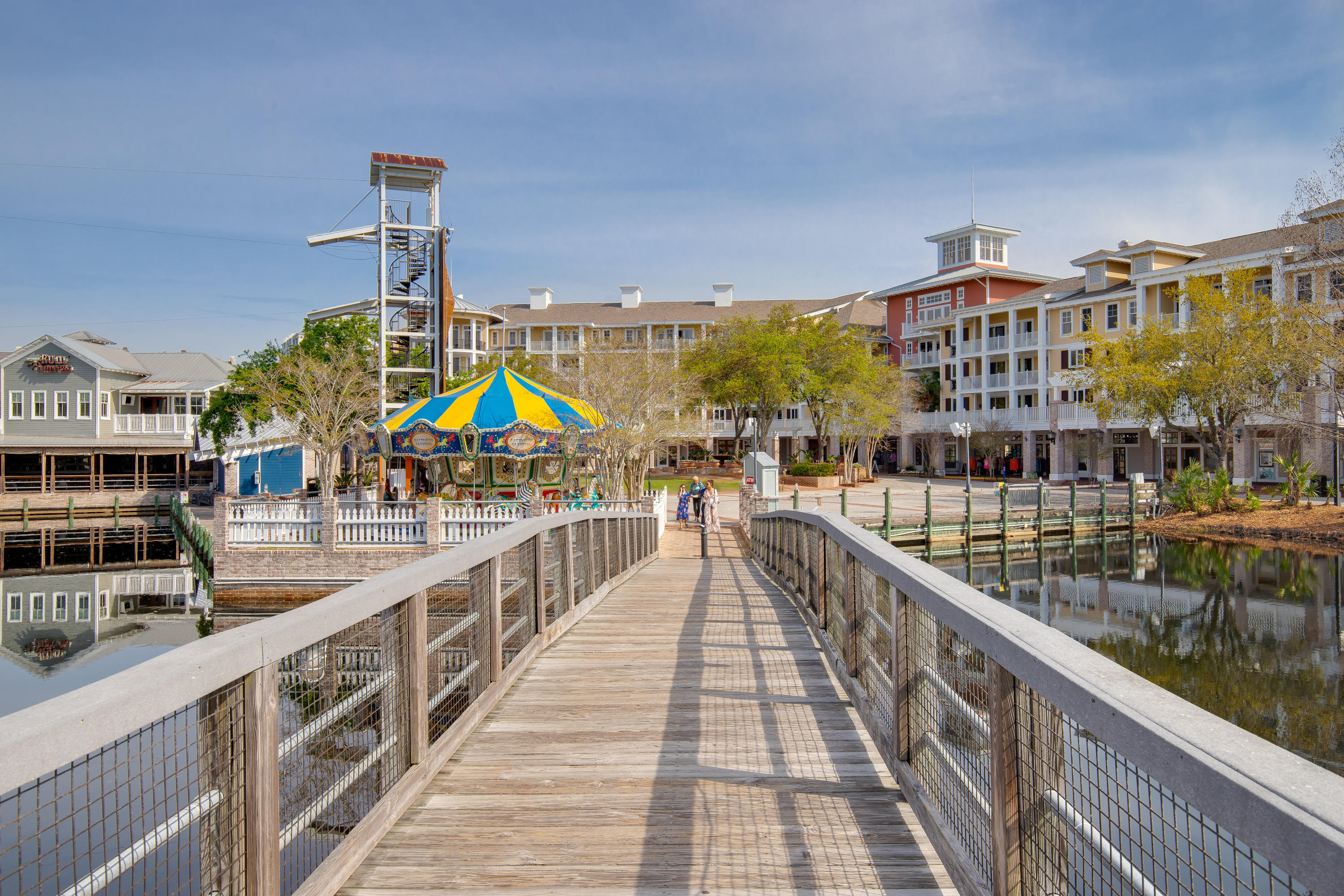 OBSERVATION POINT - Residential