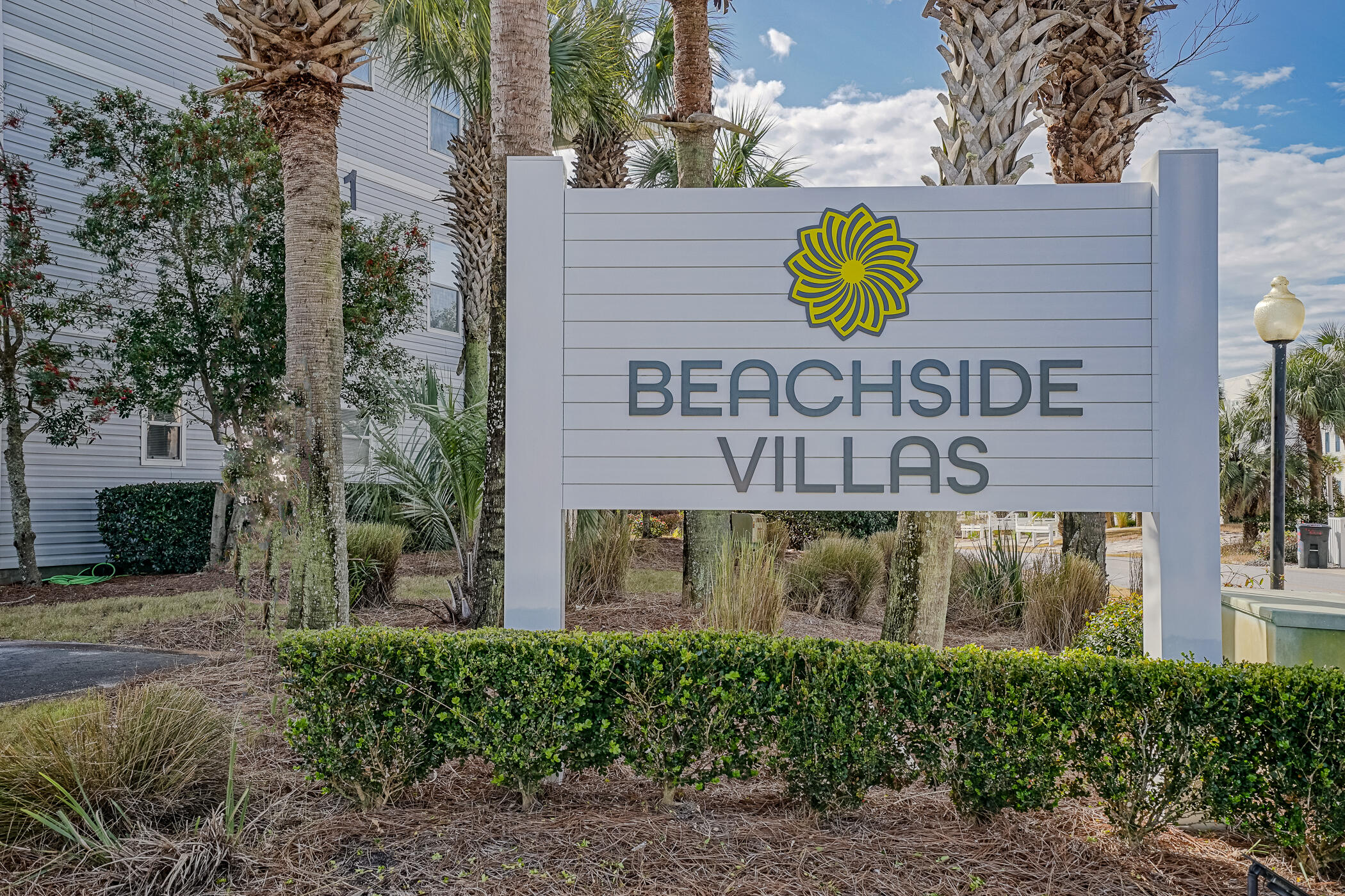 BEACHSIDE VILLAS CONDO - Residential