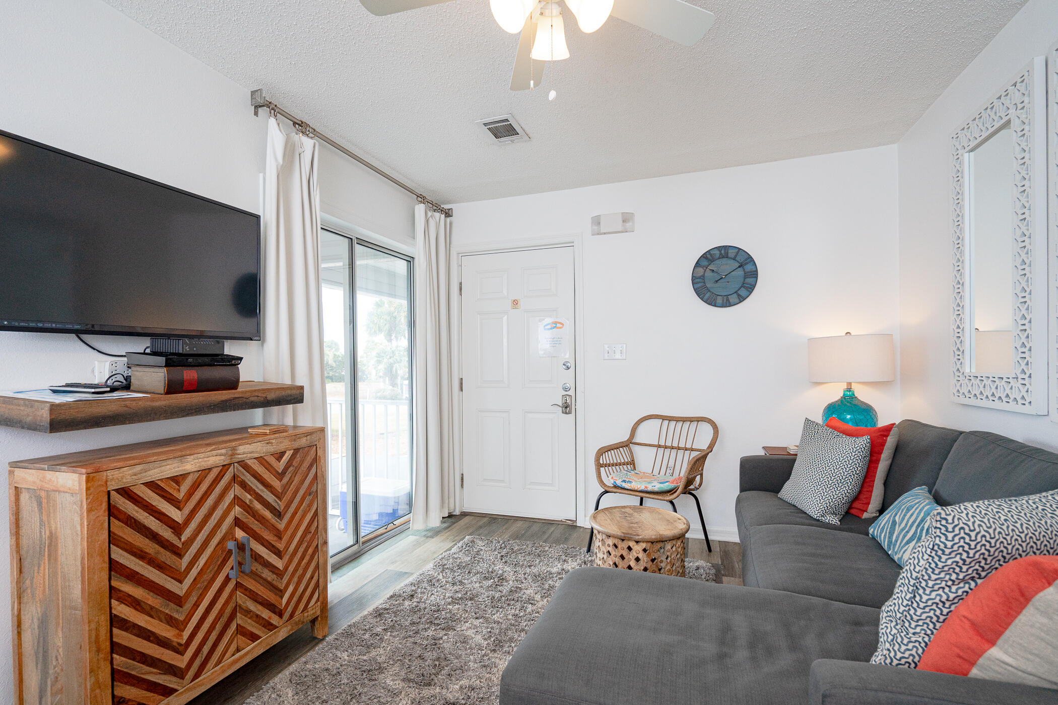 BEACHSIDE VILLAS CONDO - Residential