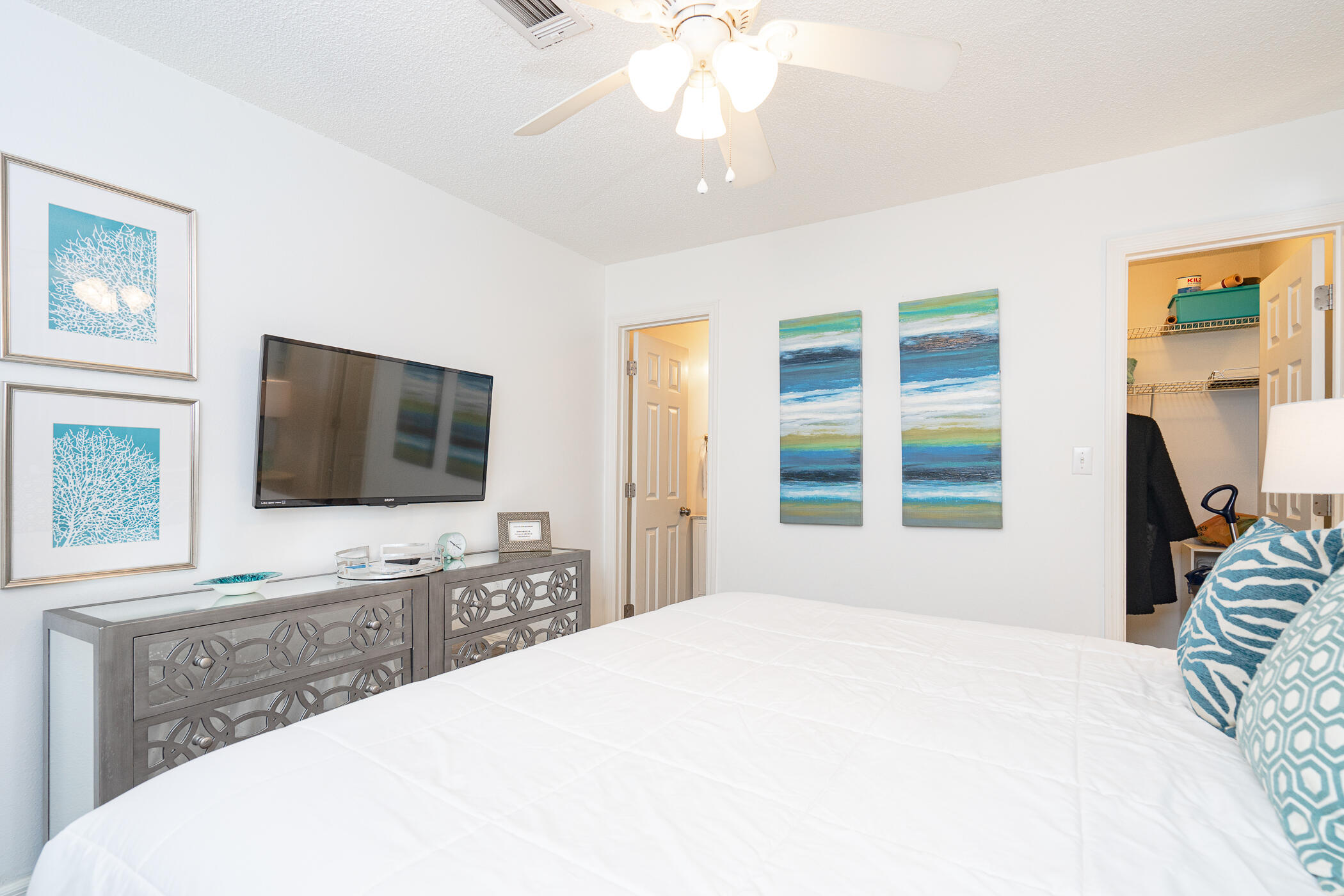 BEACHSIDE VILLAS CONDO - Residential