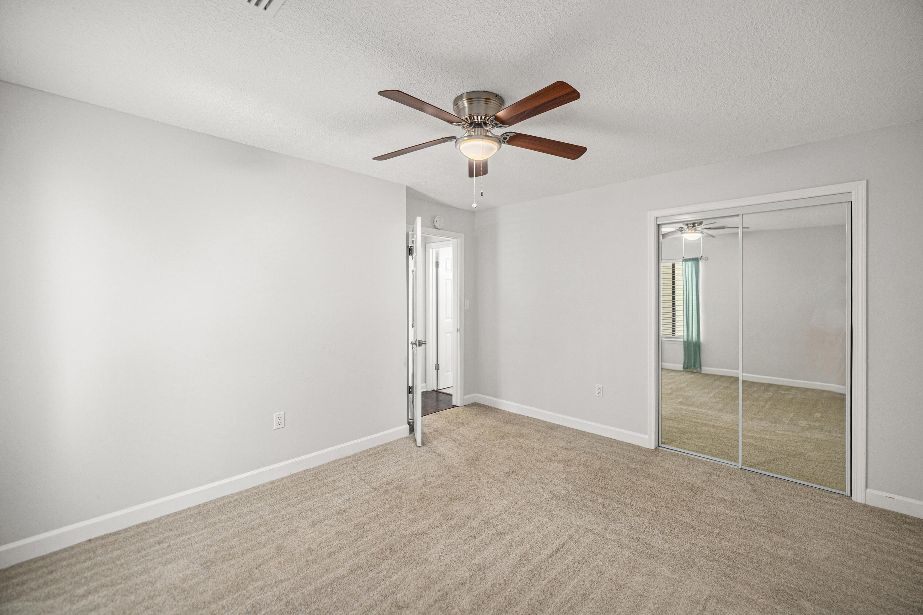 LAKESIDE CONDO AT BLUEWATER BAY - Residential