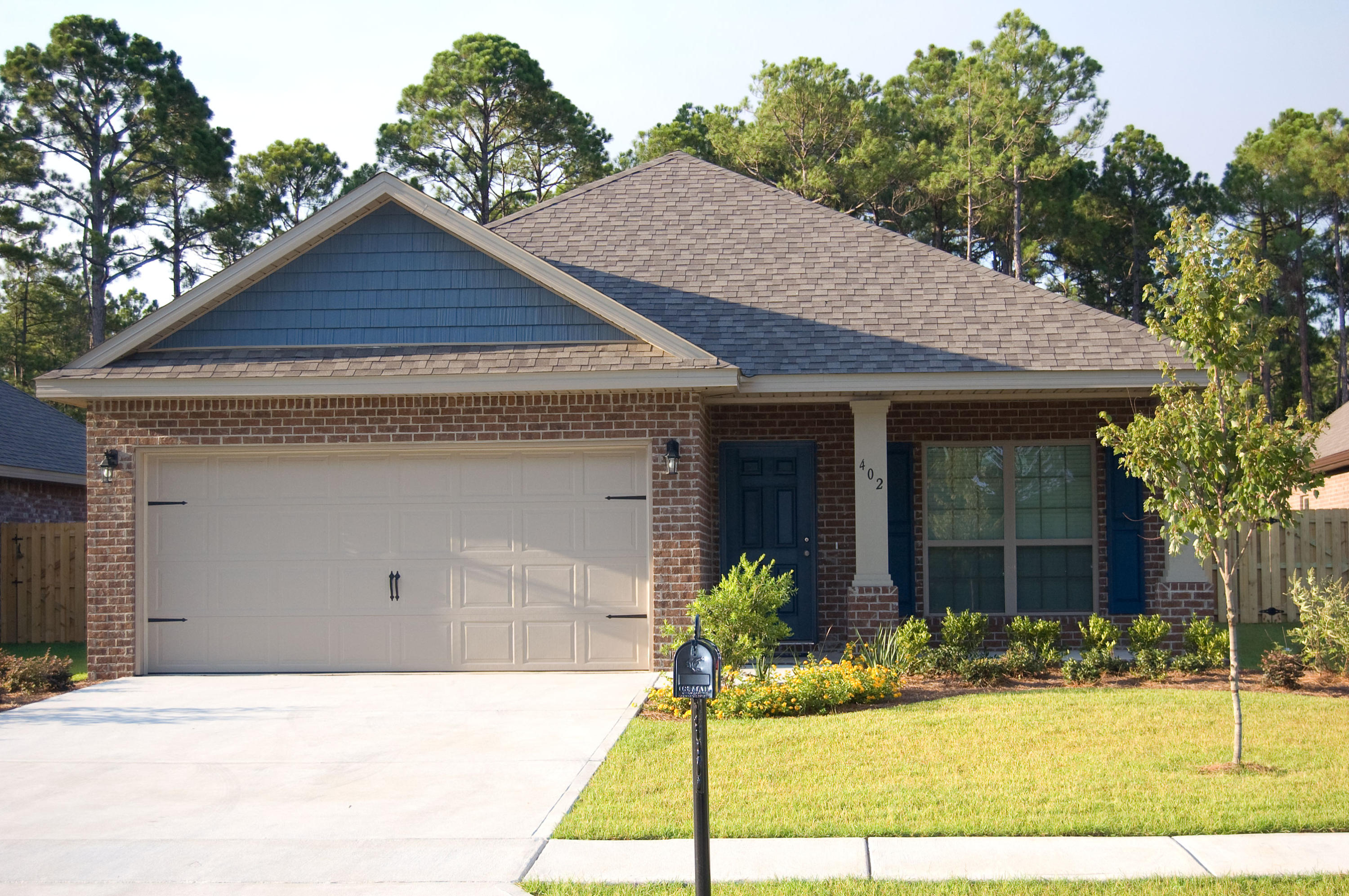 DRIFTWOOD ESTATES - Residential Lease