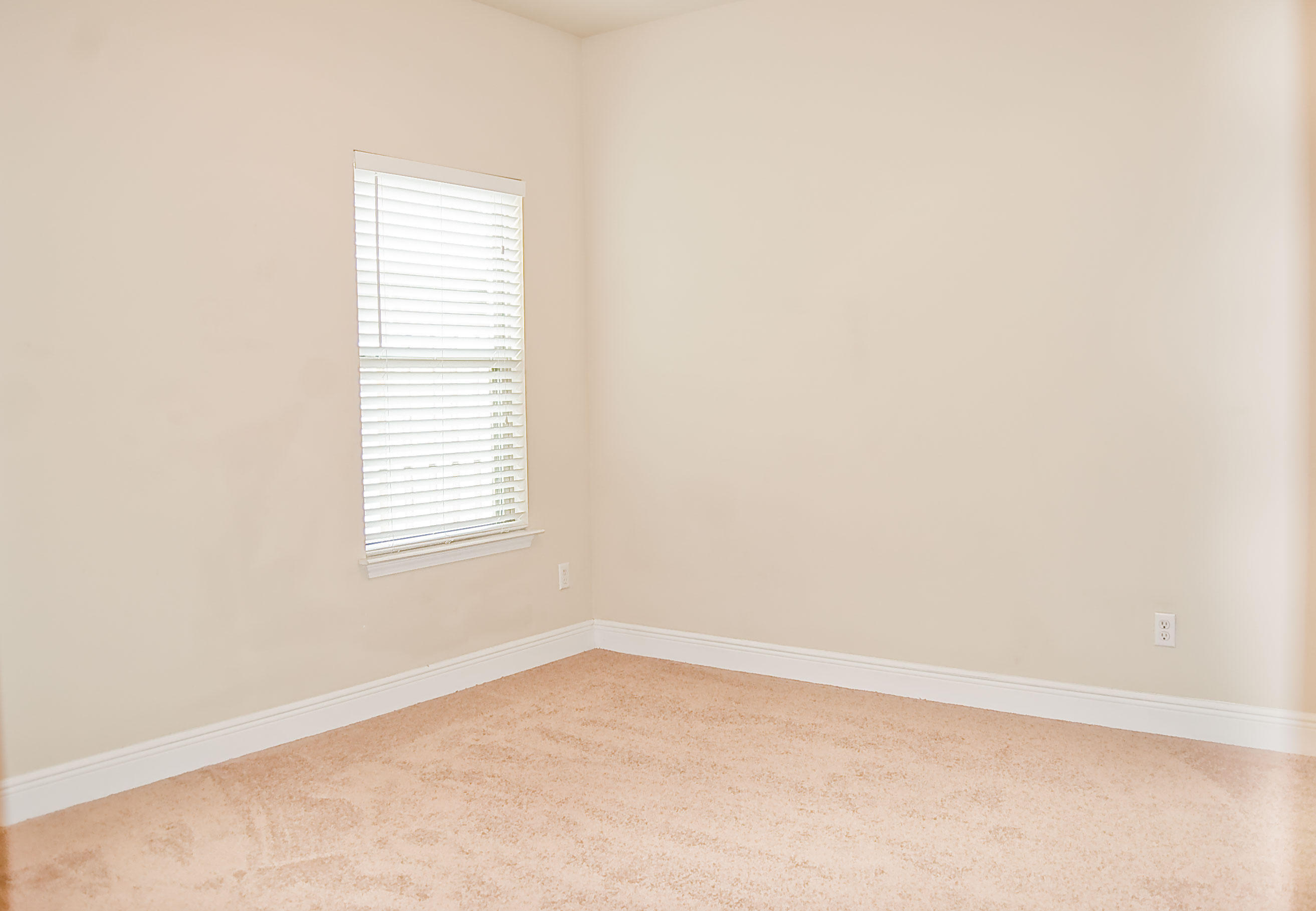 DRIFTWOOD ESTATES - Residential Lease