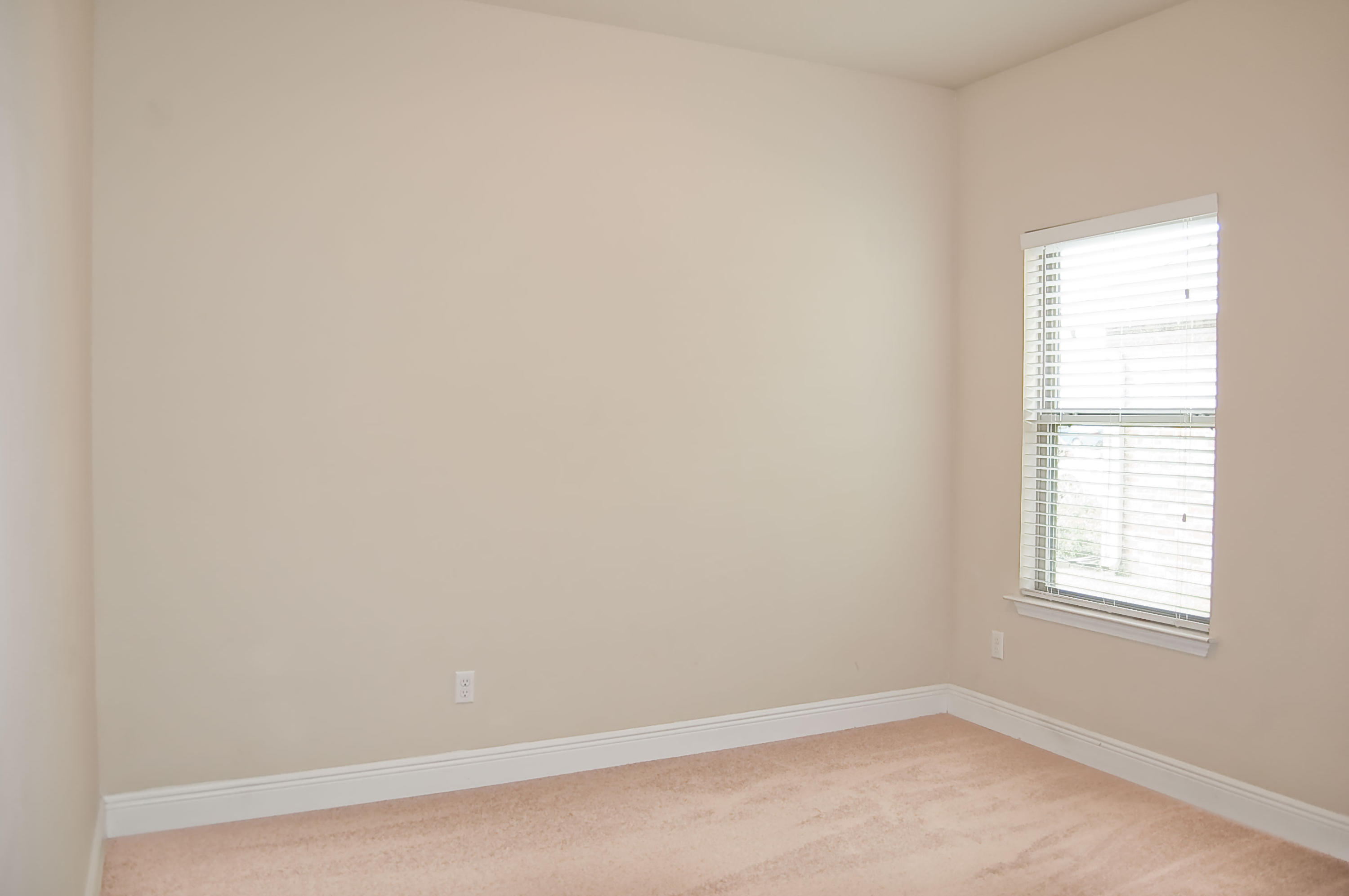 DRIFTWOOD ESTATES - Residential Lease