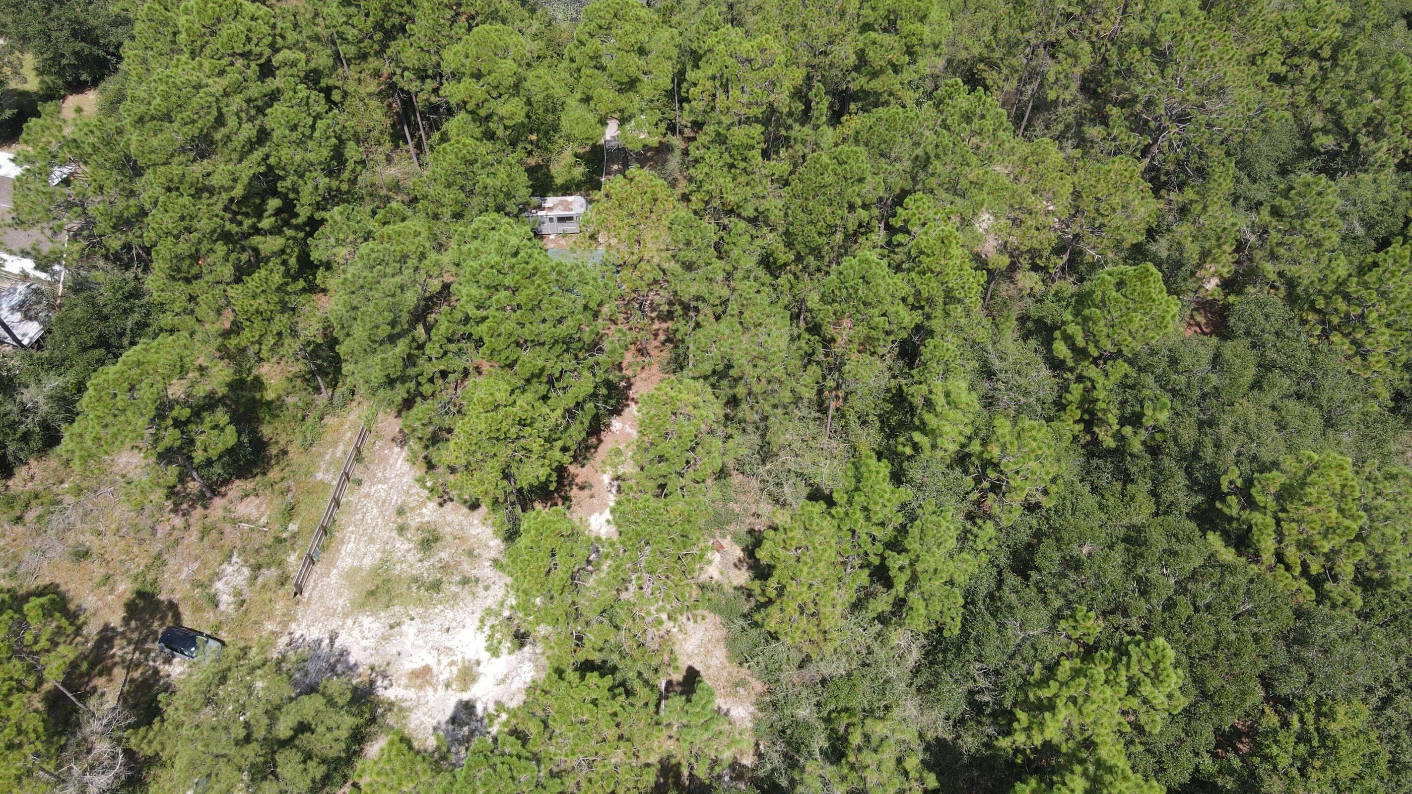 IMPERIAL LAKES - Land