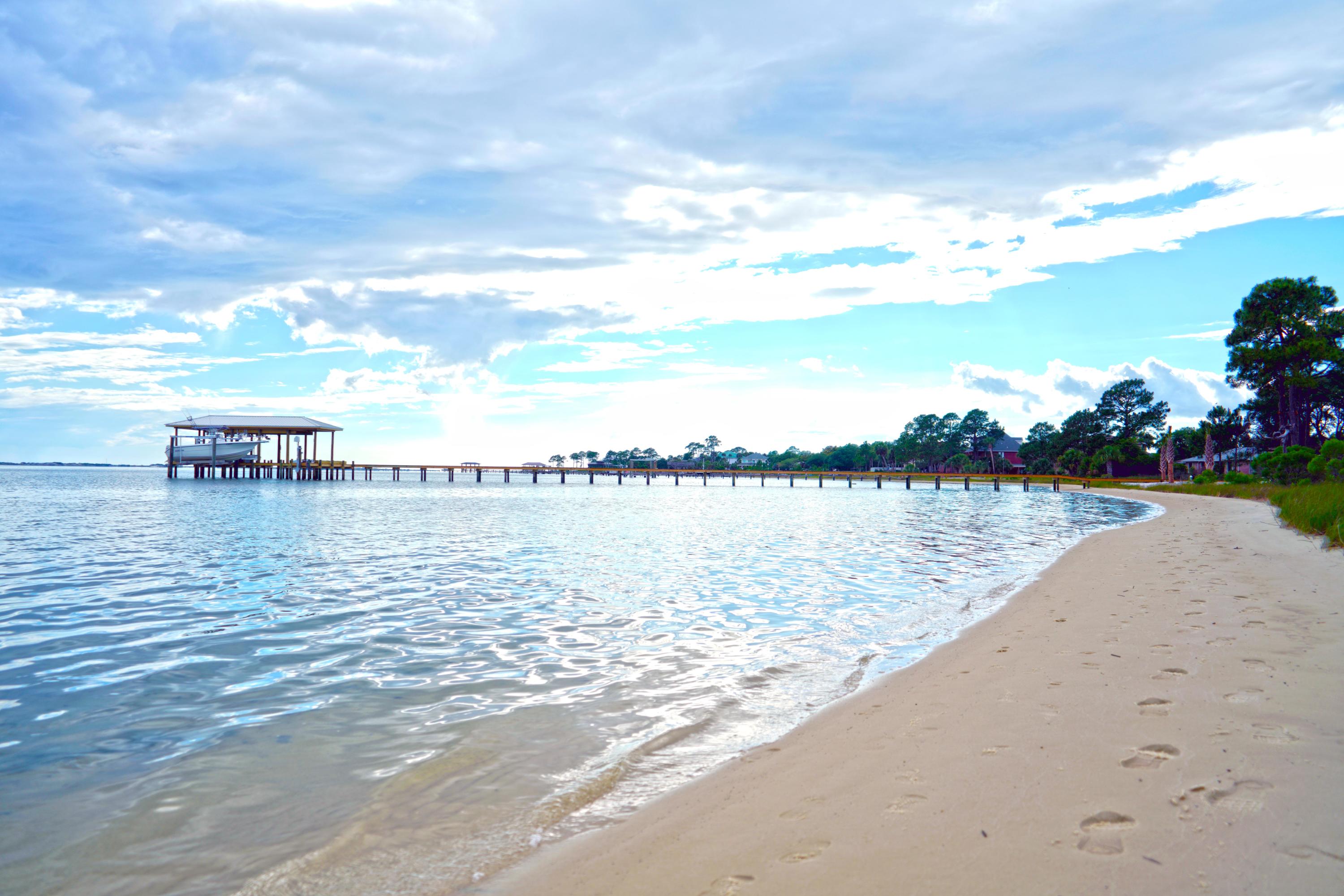 FOREST SHORES - Land