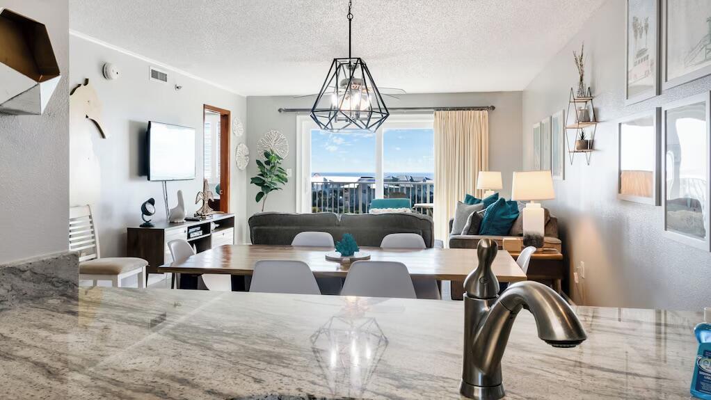 Islander unit 618 - Residential