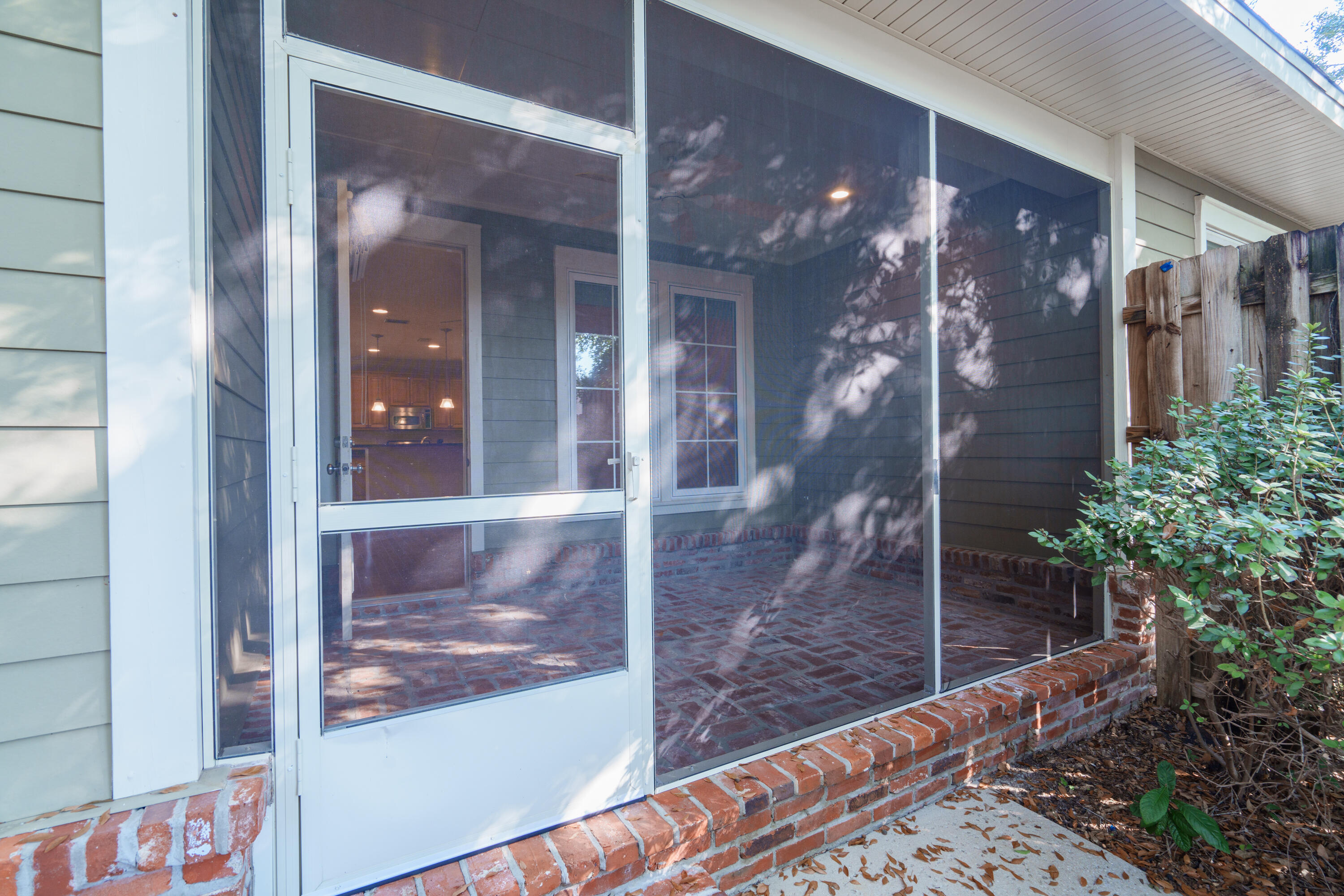 MARINA LANDING - Residential