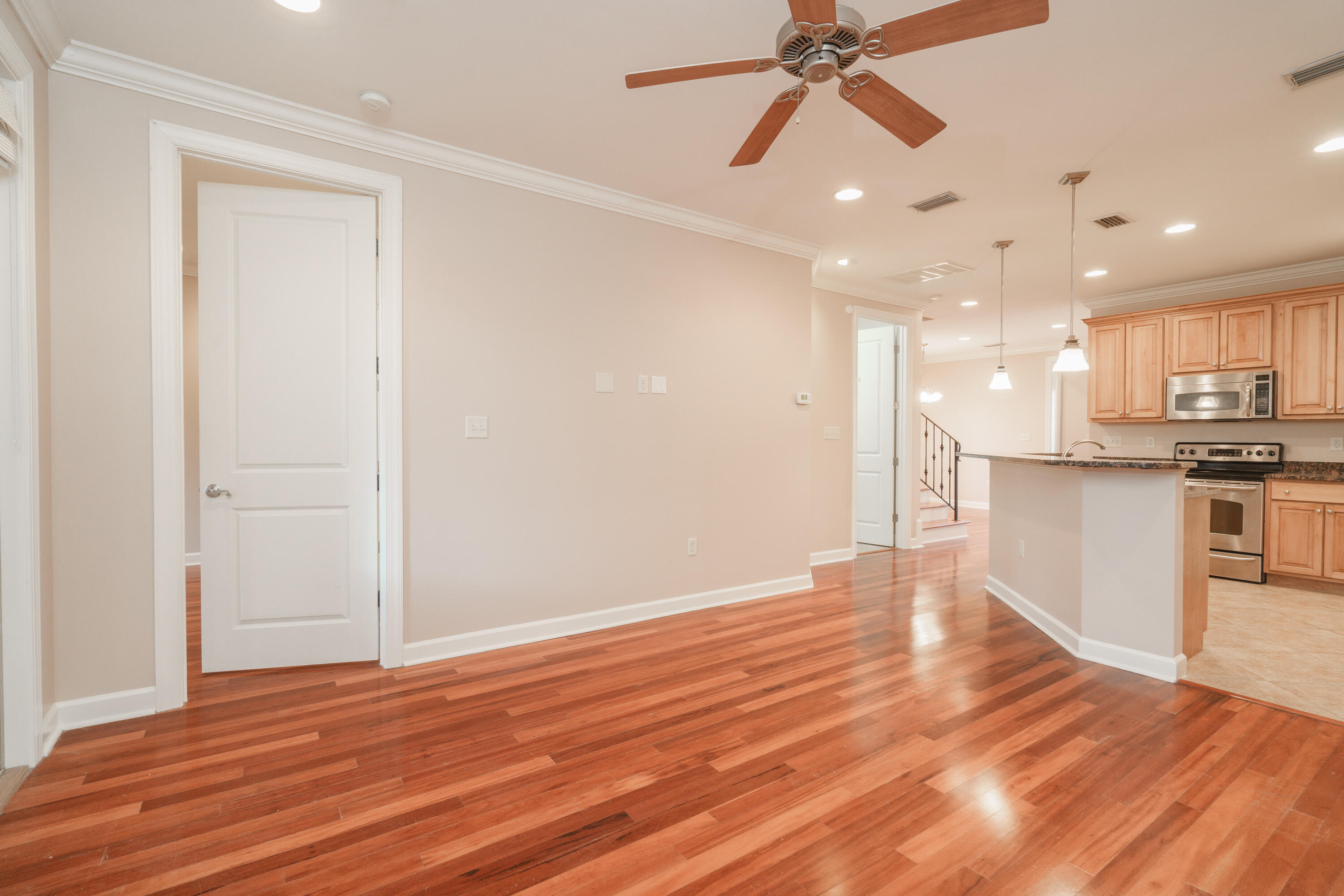 MARINA LANDING - Residential